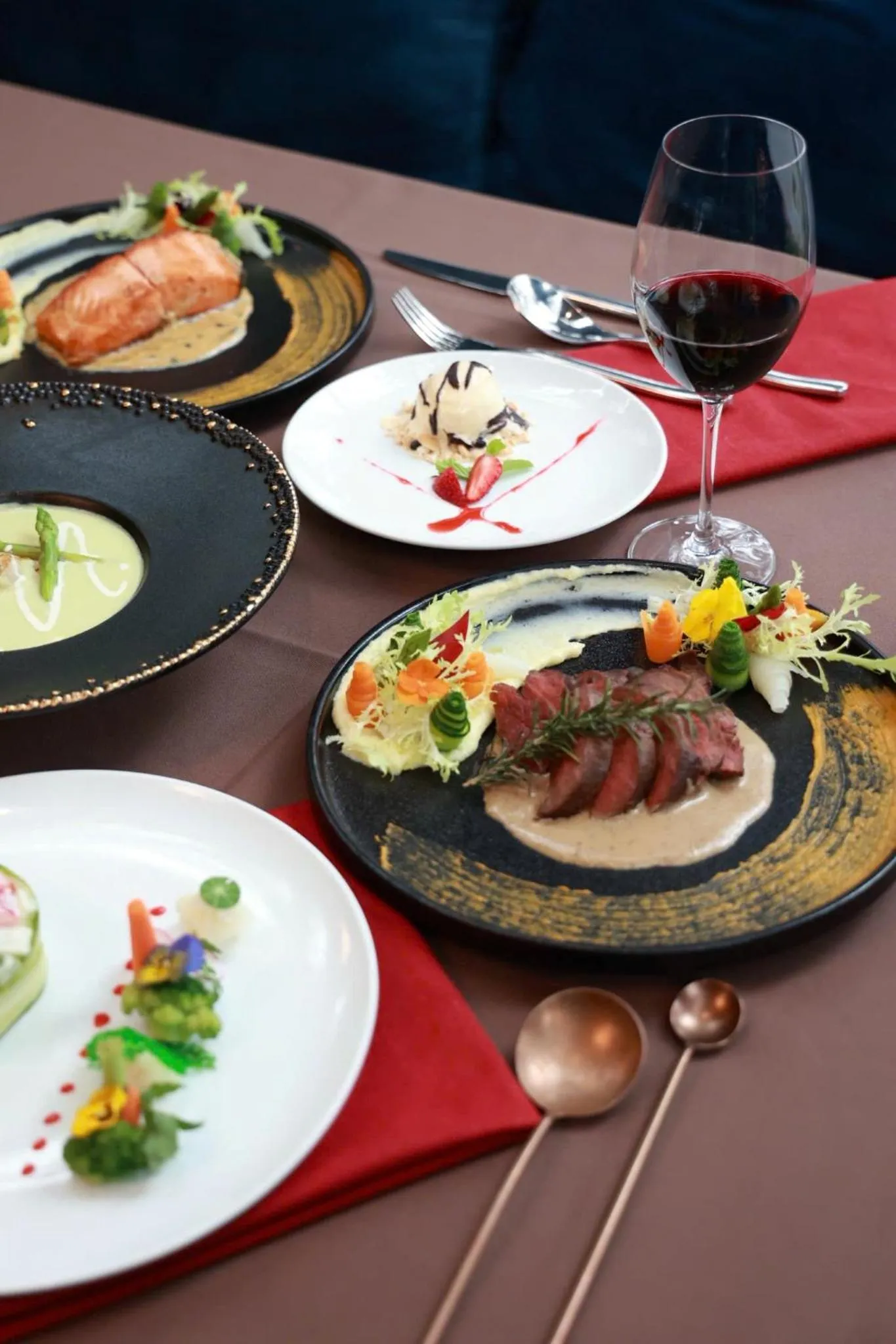 Food in Amaya Retreat