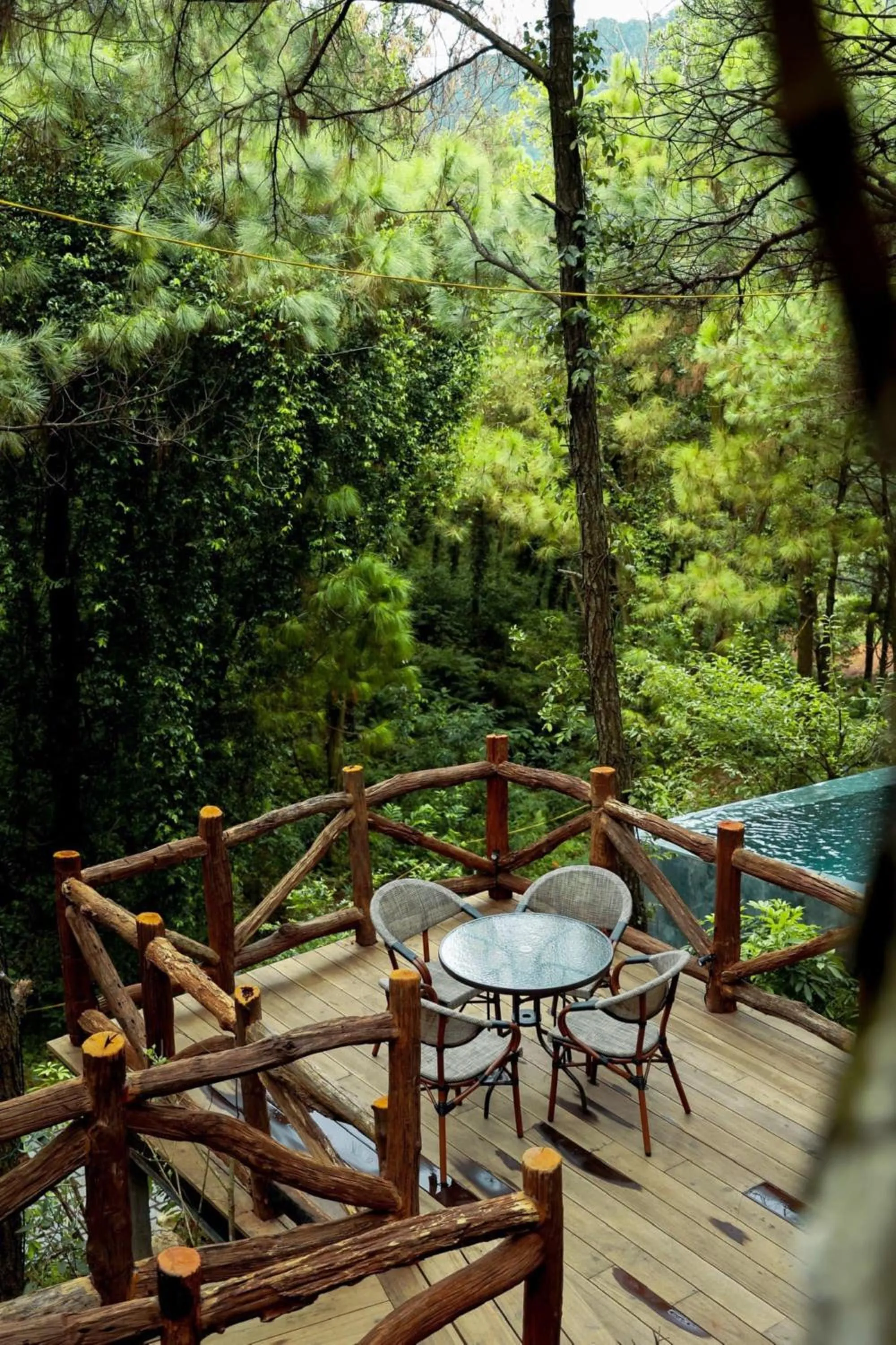 Dining area in Amaya Retreat