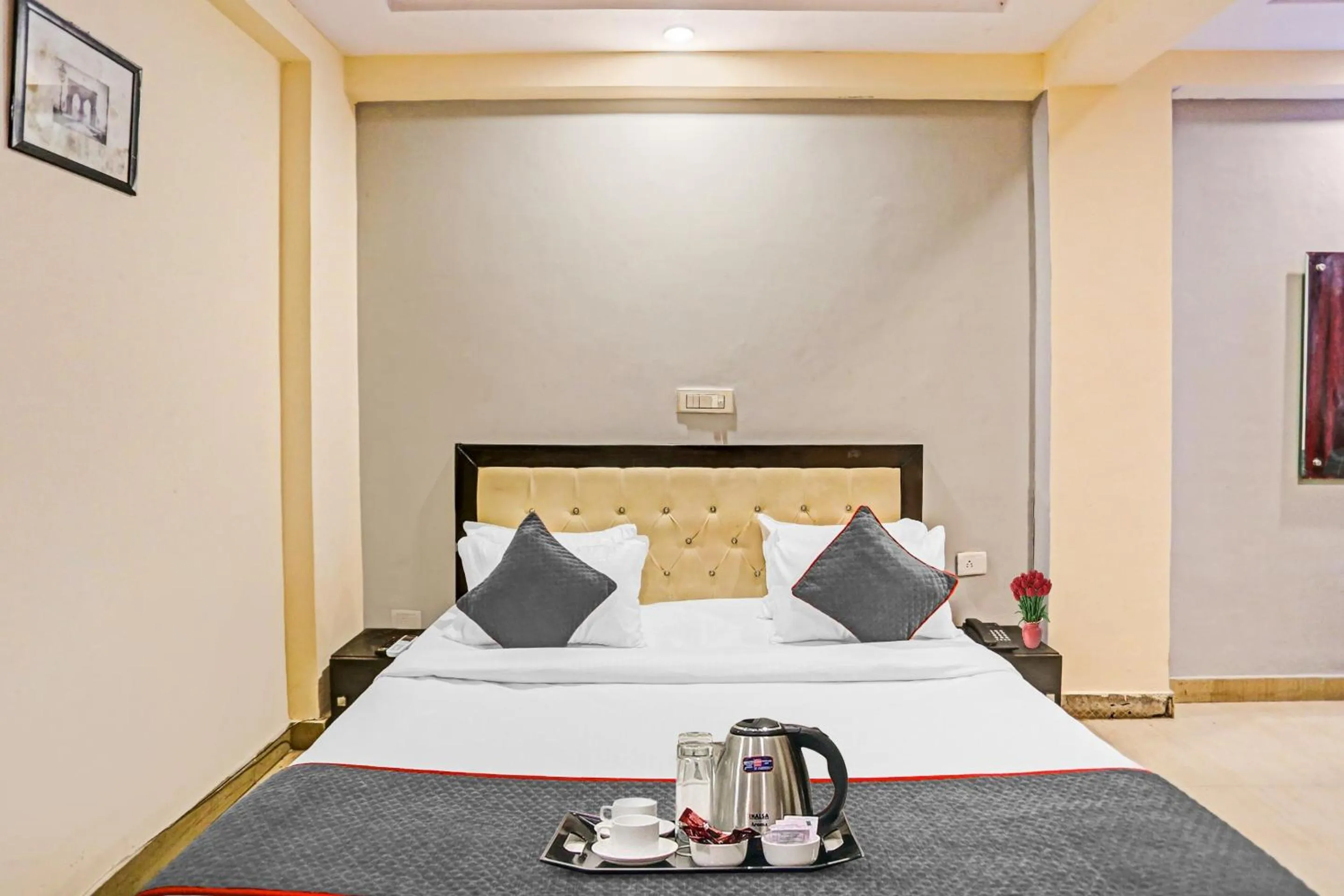 Bedroom, Bed in Townhouse Zodiac Near Botanic Garden of Indian Republic