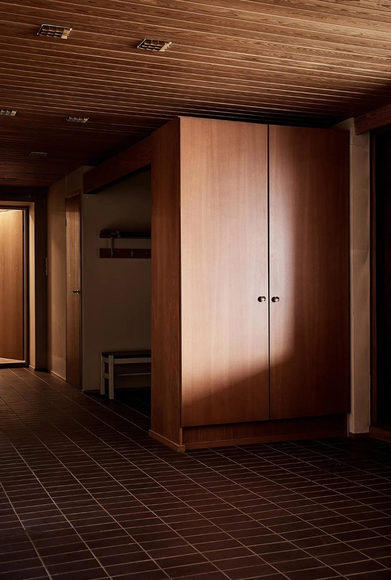 Communal lounge/ TV room in Hotelli Vihannonkulma