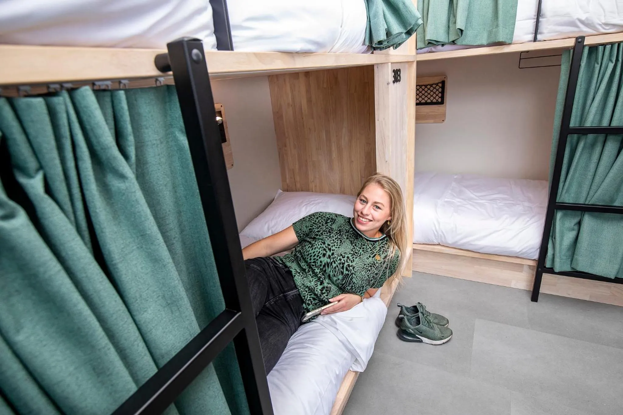 People, Bed in The Bee Hostel