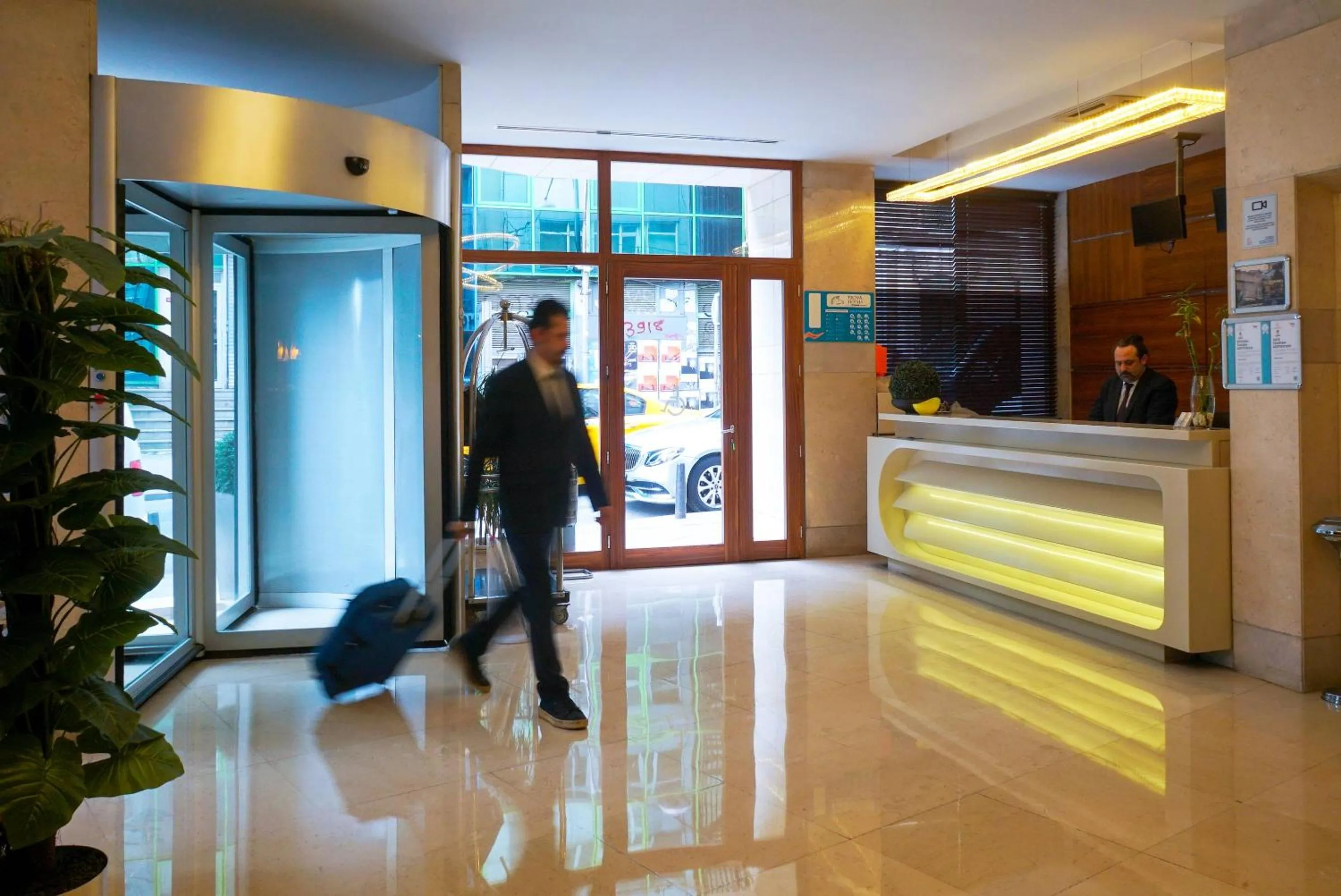 Lobby or reception in Hotel Troya