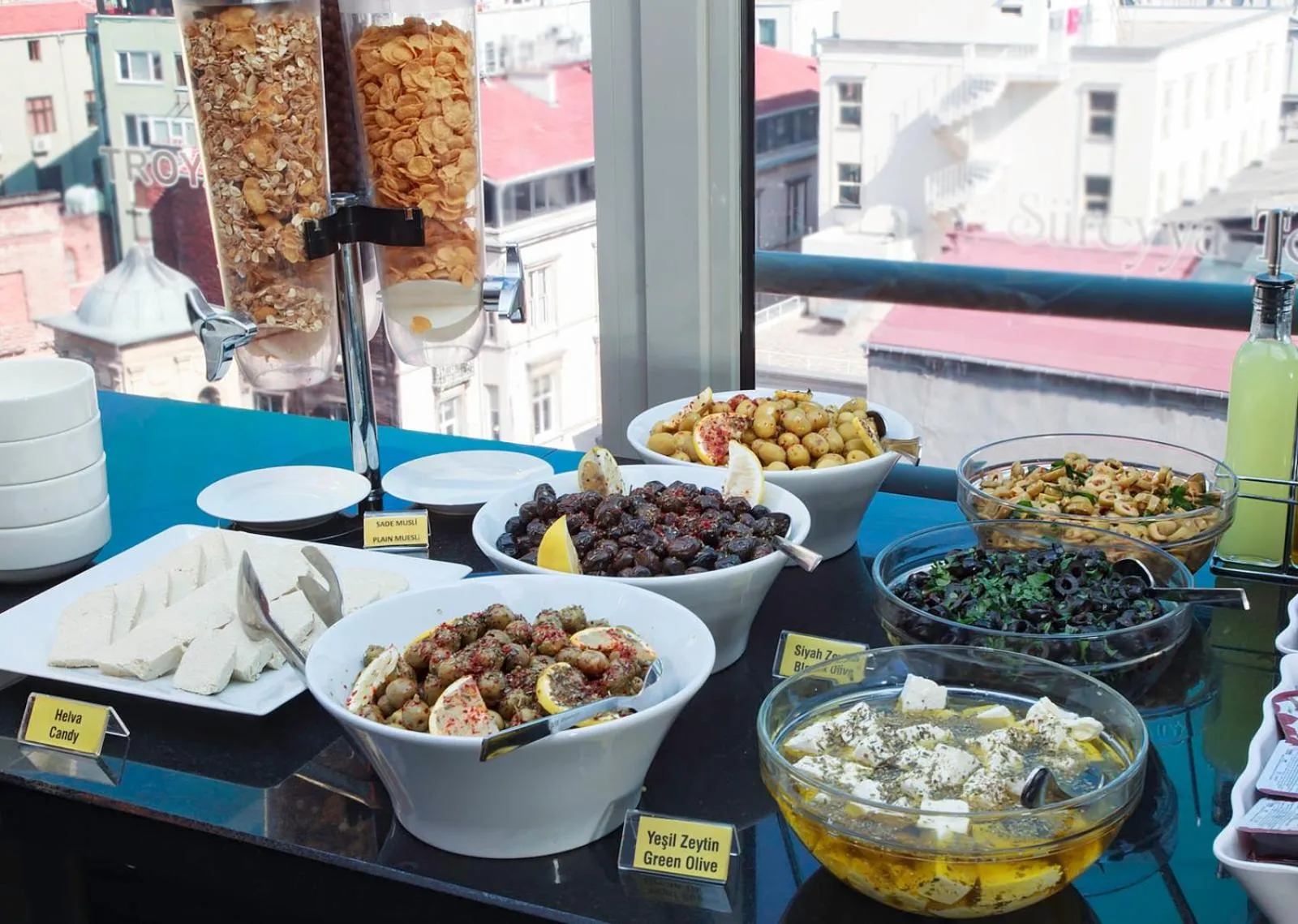 Breakfast in Hotel Troya