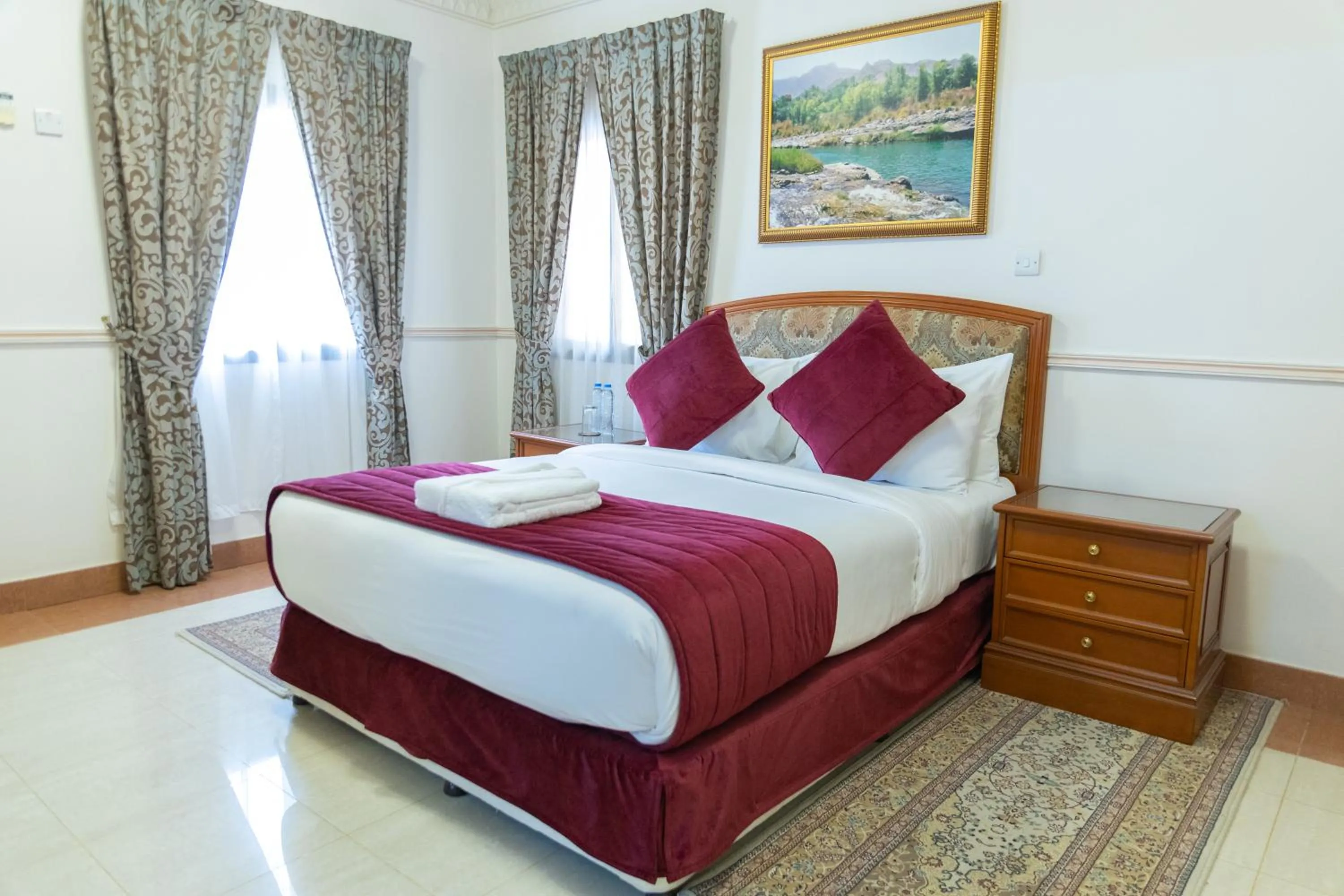 Bed in Al Shatti Villas