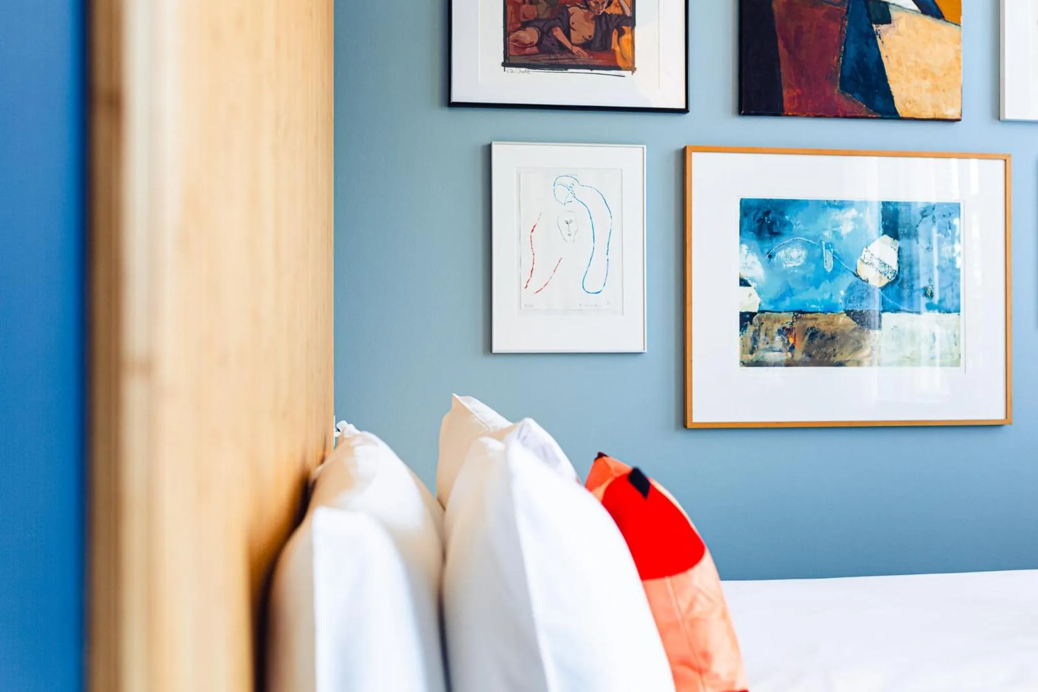 Decorative detail, Bed in Vie Via - Your Hotel