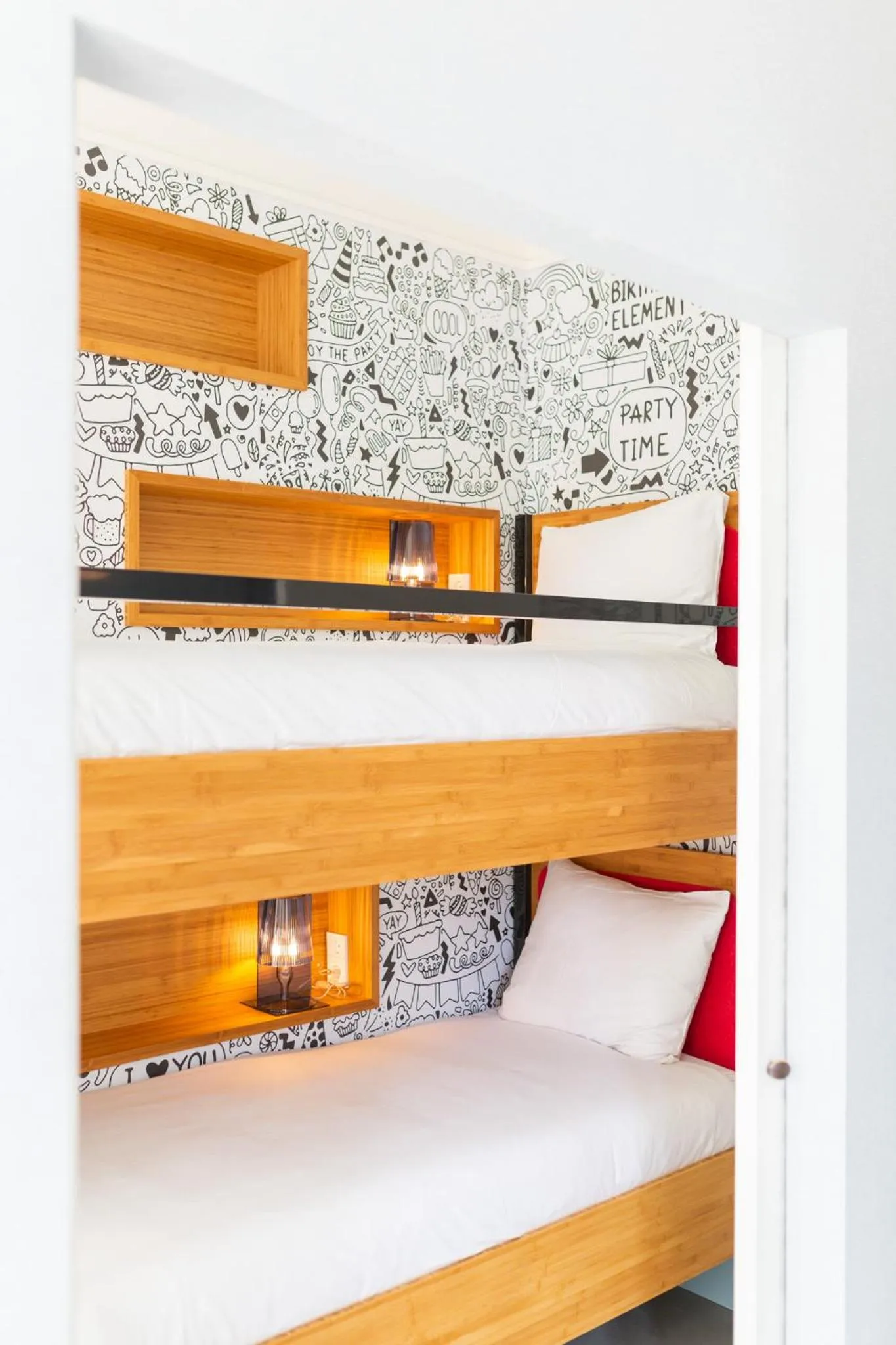 Bed in Vie Via - Your Hotel