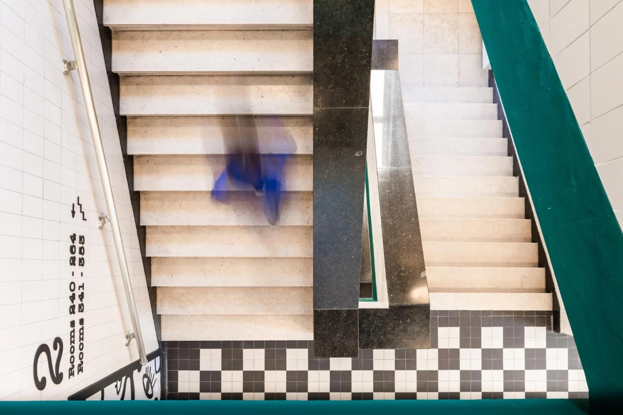 Property building in Vie Via - Your Hotel