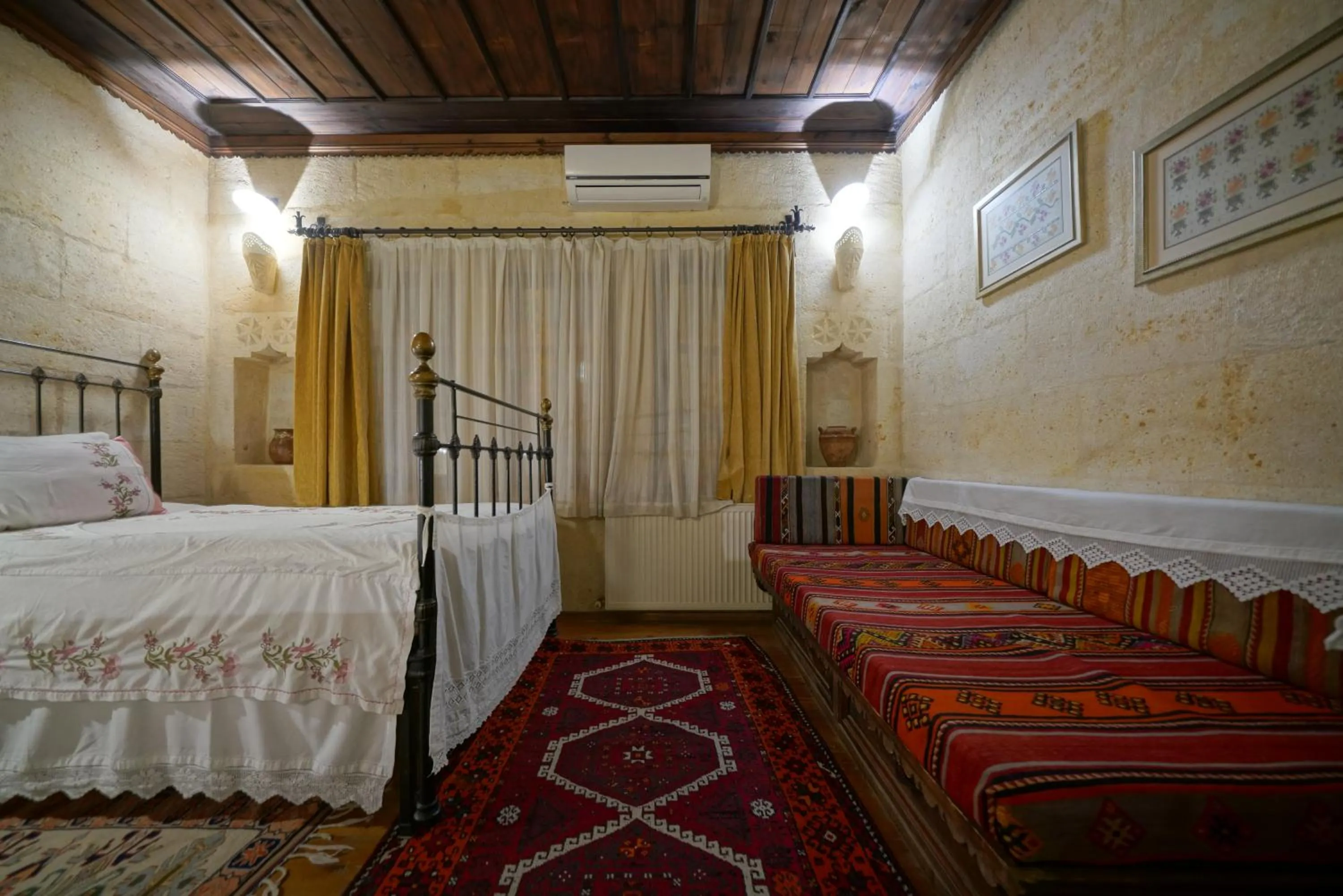 Bed in Selcuklu Evi Cave Hotel - Special Category