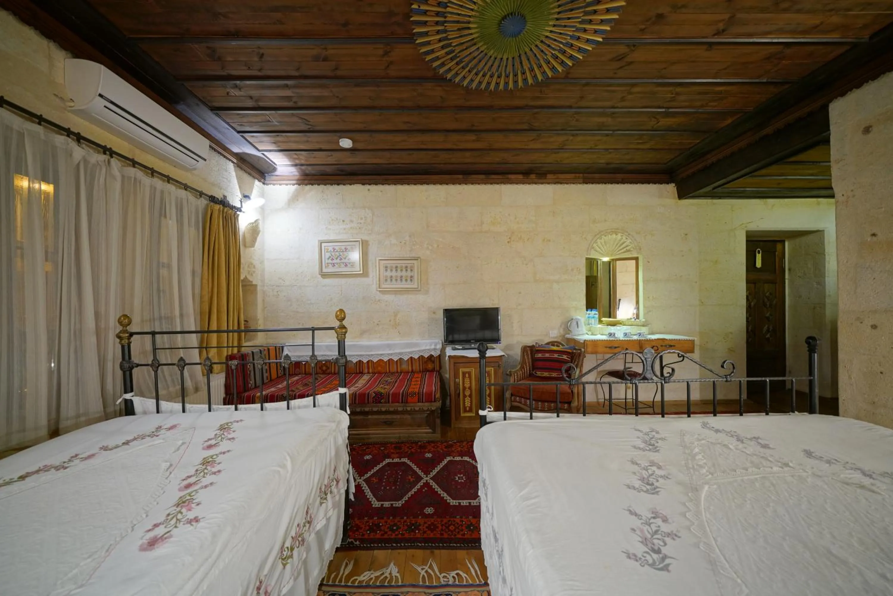 Bed in Selcuklu Evi Cave Hotel - Special Category