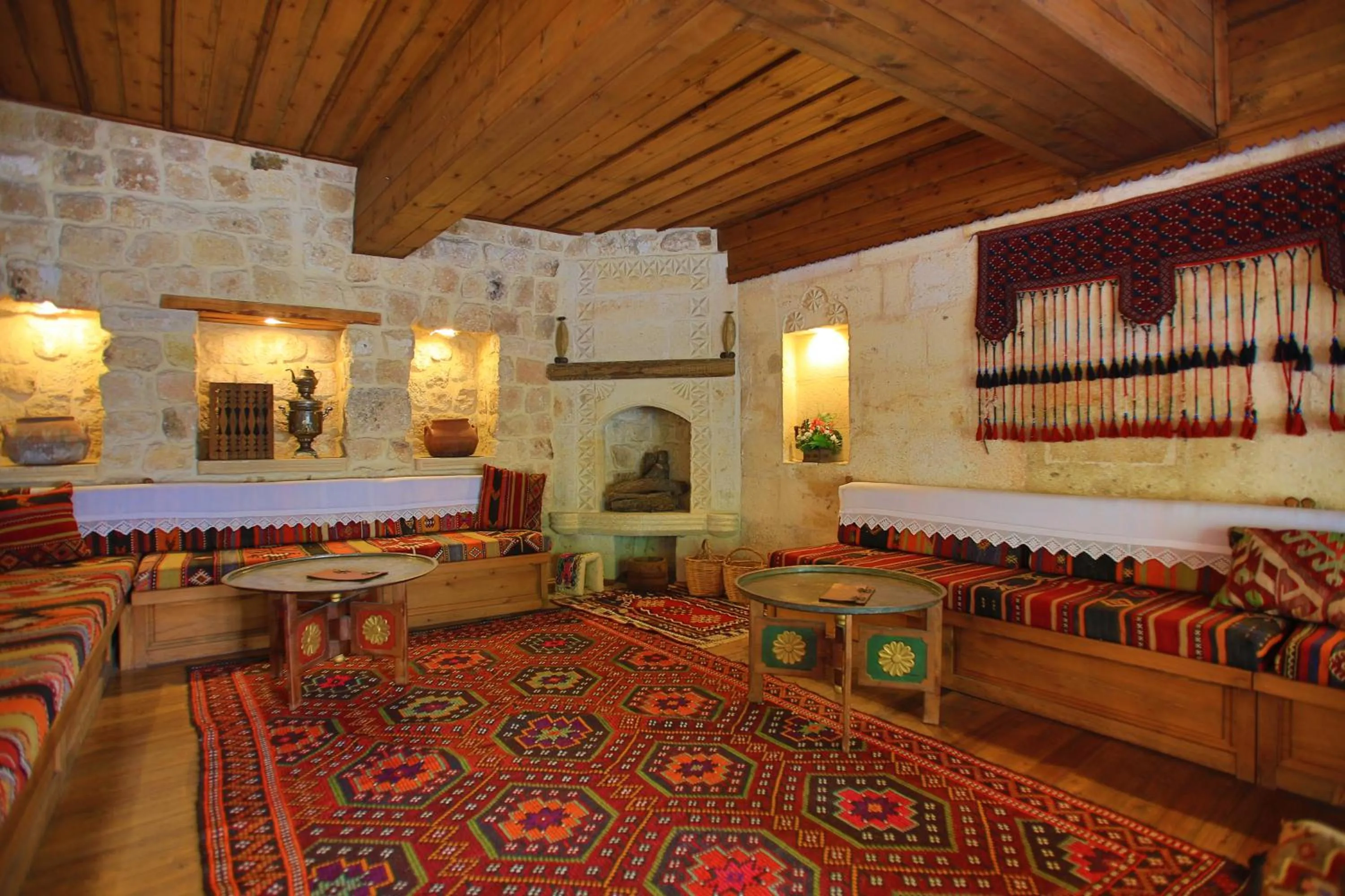 Lounge or bar in Selcuklu Evi Cave Hotel - Special Category