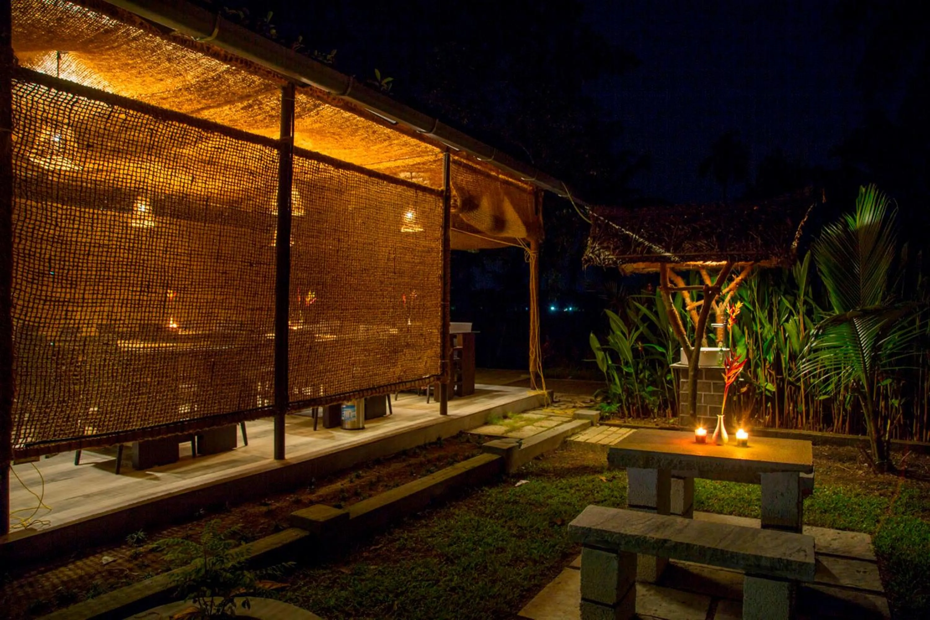 Restaurant/places to eat in Kurialacherry House Alleppey