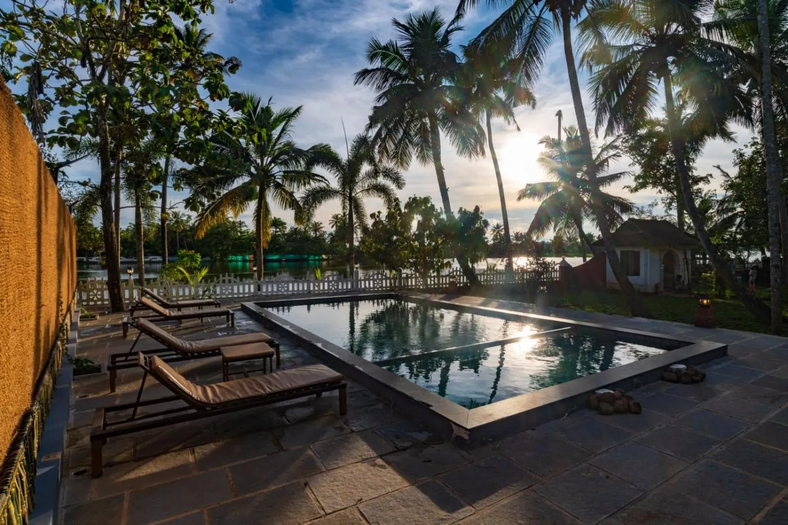 Garden view in Kurialacherry House Alleppey