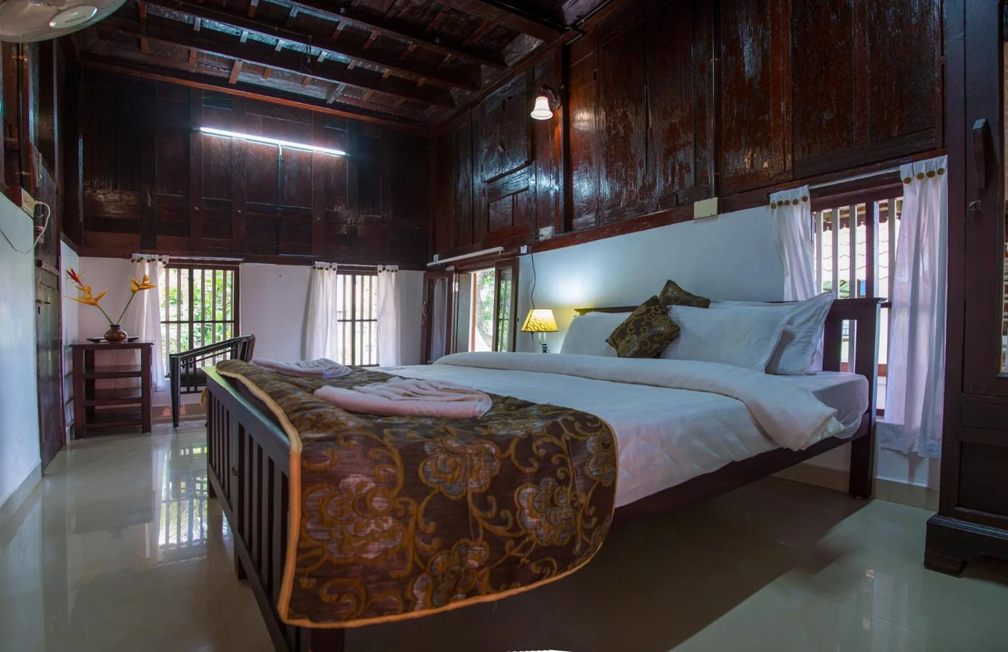 Bed in Kurialacherry House Alleppey