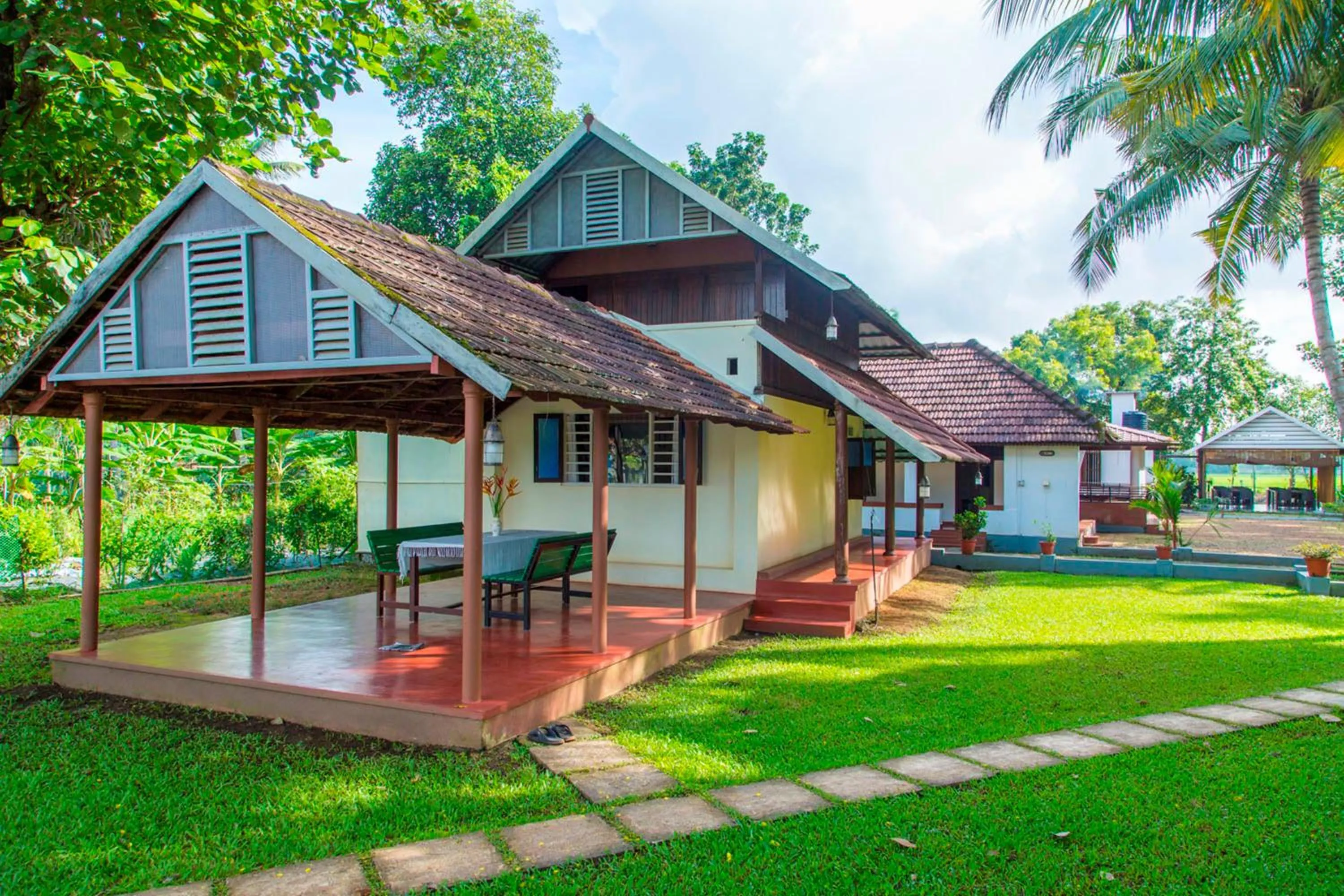 Facade/entrance in Kurialacherry House Alleppey