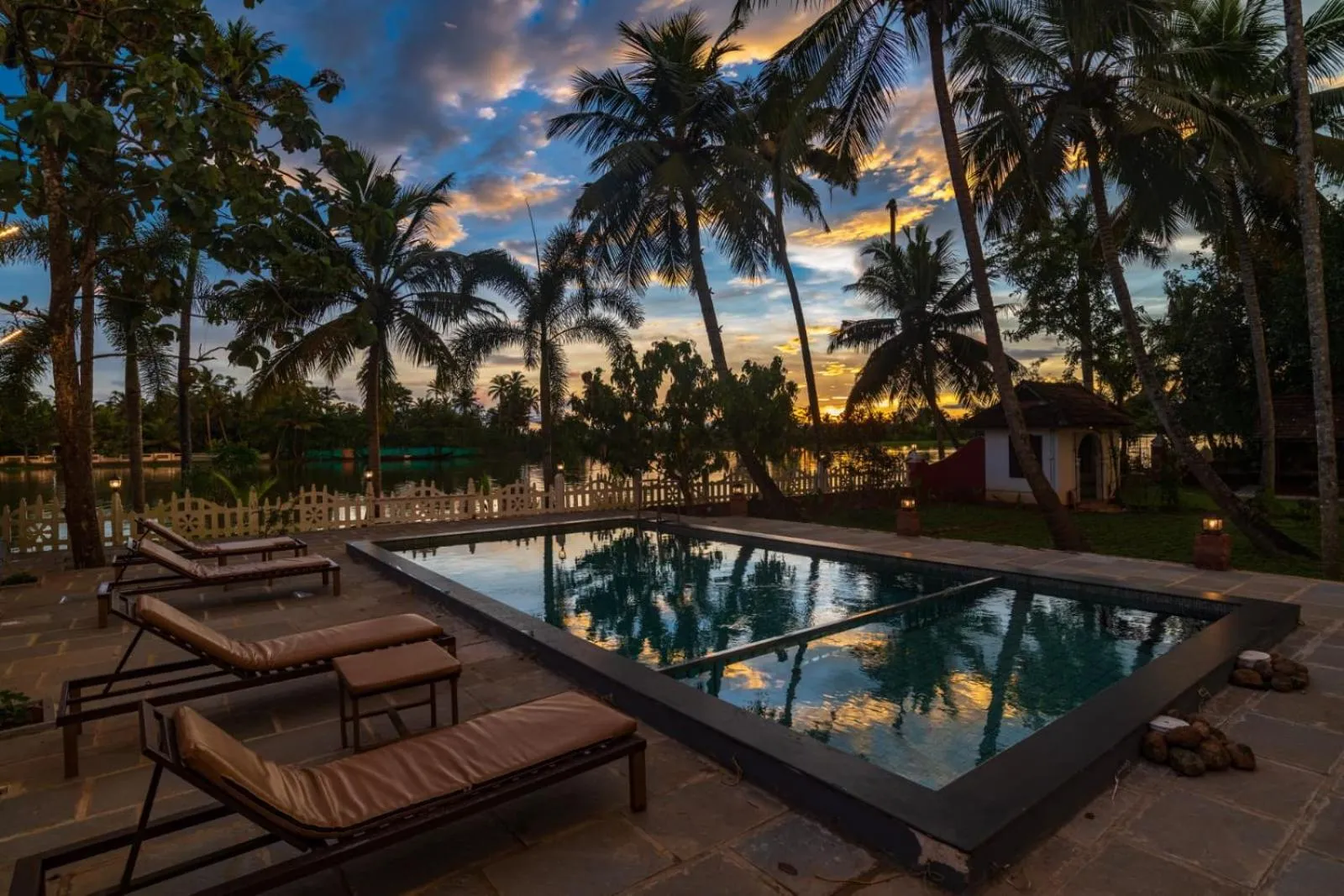 Garden view in Kurialacherry House Alleppey