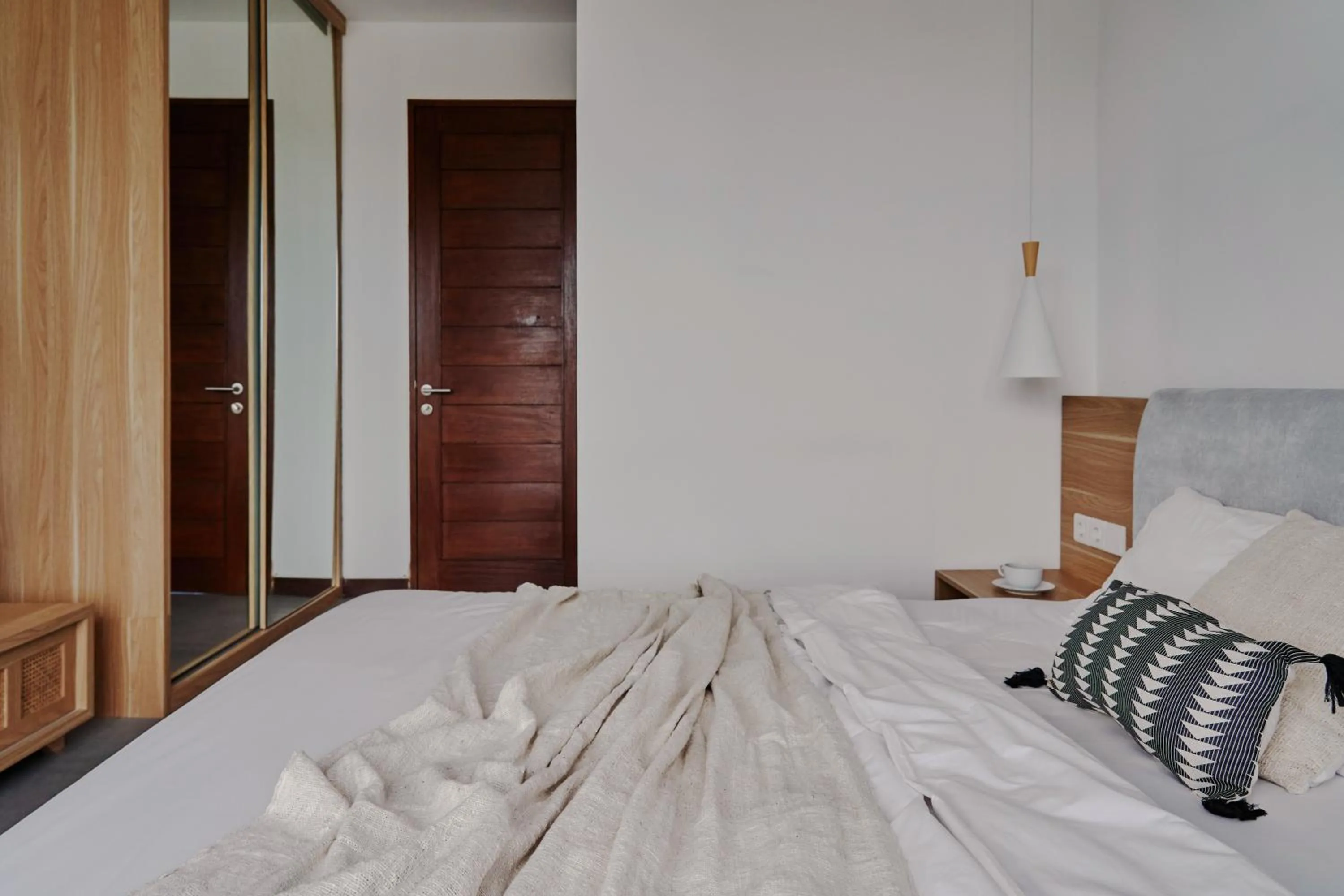 Bed in Om Cemagi Beach Villa Canggu