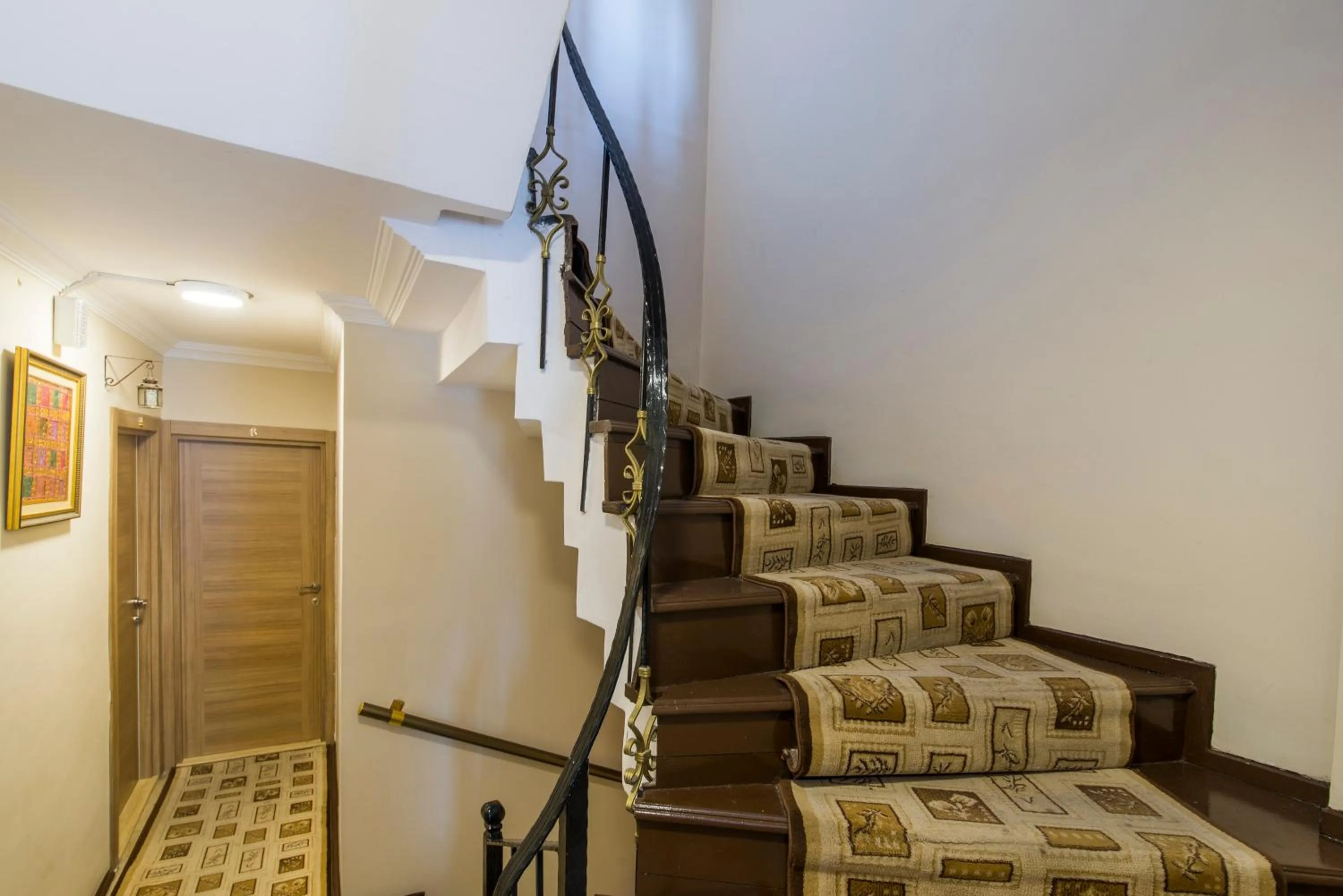 Lobby or reception in Naz Wooden House Inn