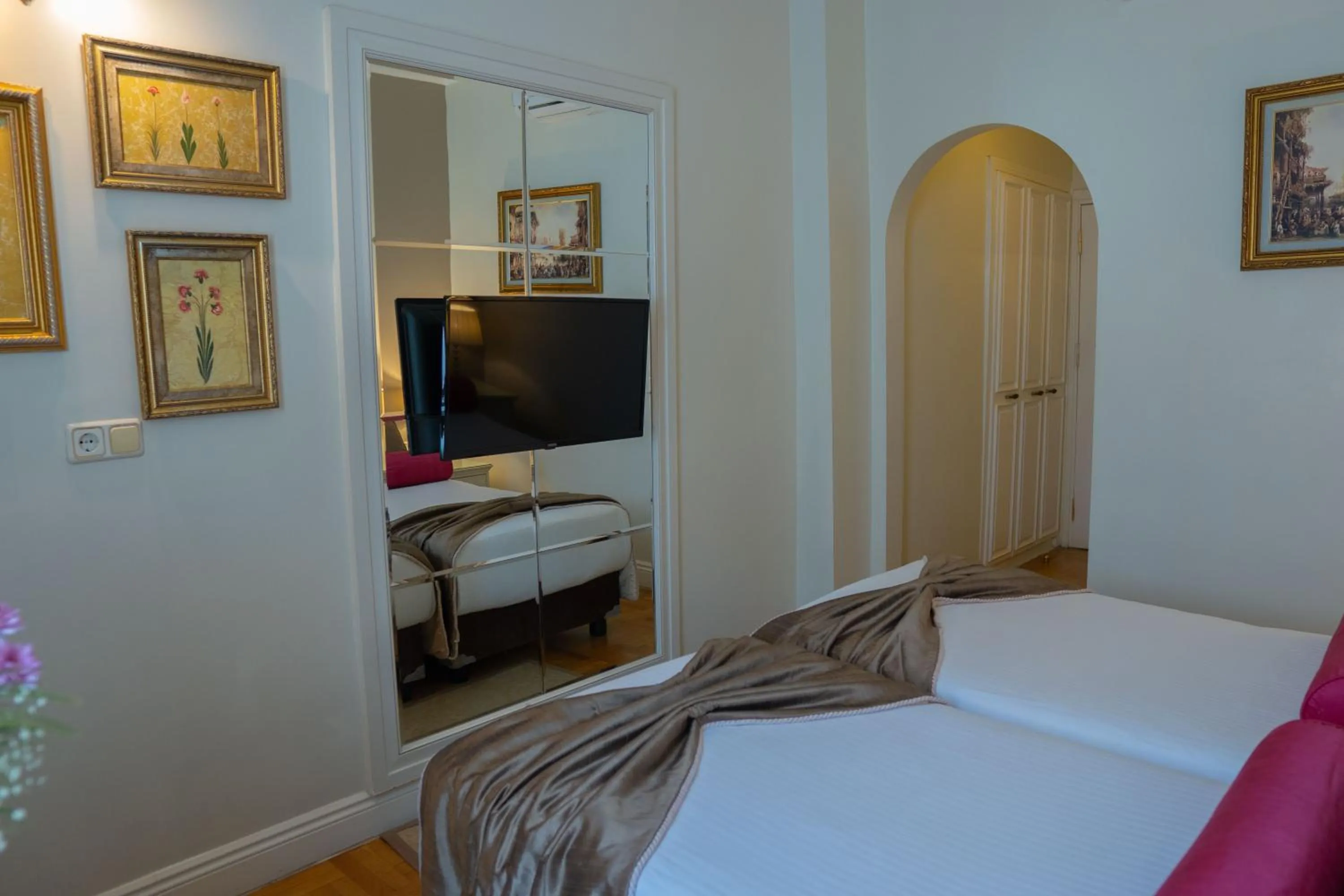 Bed in Avicenna Hotel Sultanahmet