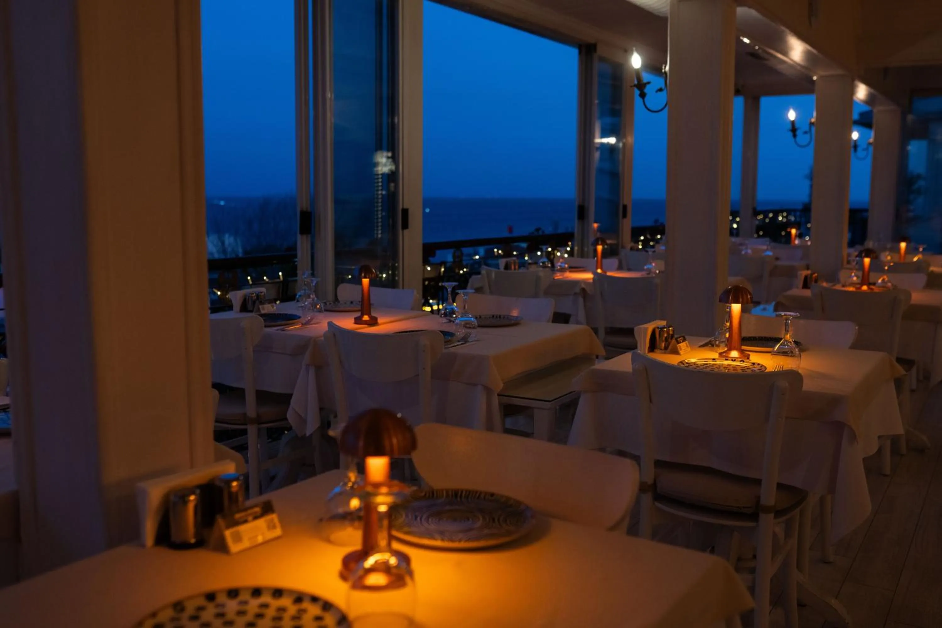 Restaurant/places to eat in Avicenna Hotel Sultanahmet