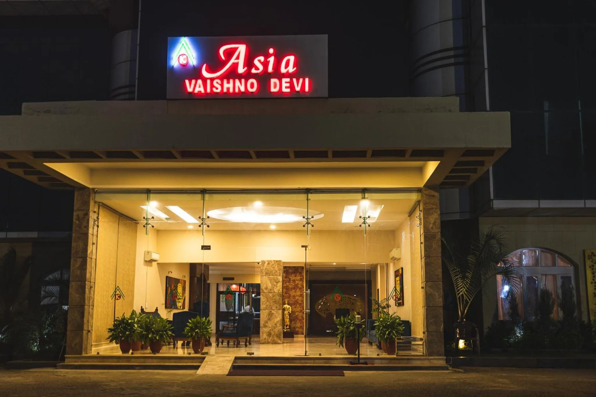 Facade/entrance in Hotel Asia Vaishnodevi By Geetanjali Group of Hotels