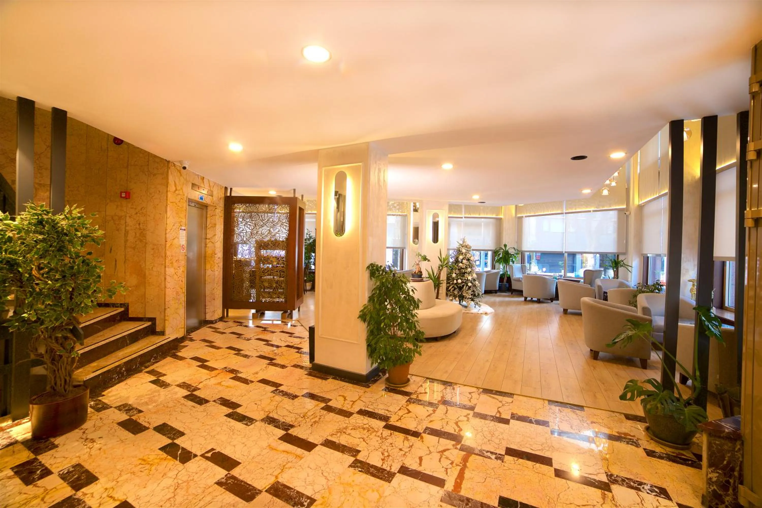 Lobby or reception in Barin Hotel