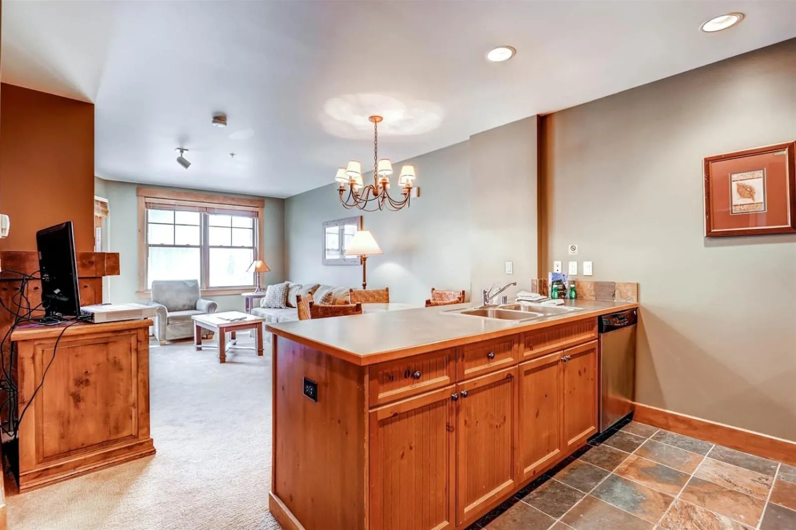 Bedroom in Beautiful 1 Bedroom Mountain Condo In River Run Village With Hot Tub Access And Walking Distance To The Gondola