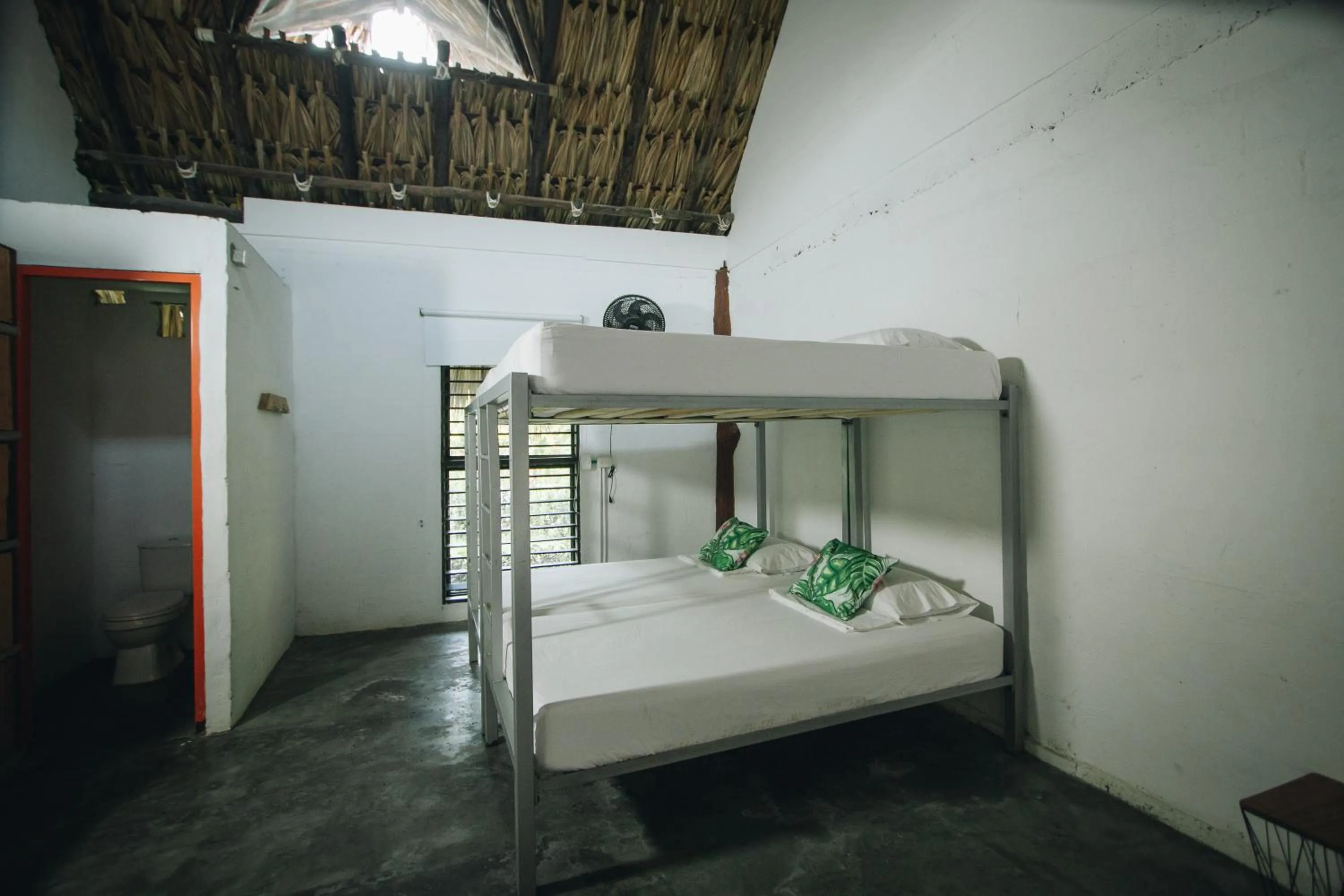bunk bed, Bed in Makenke Hostel By Los Colores Ecoparque