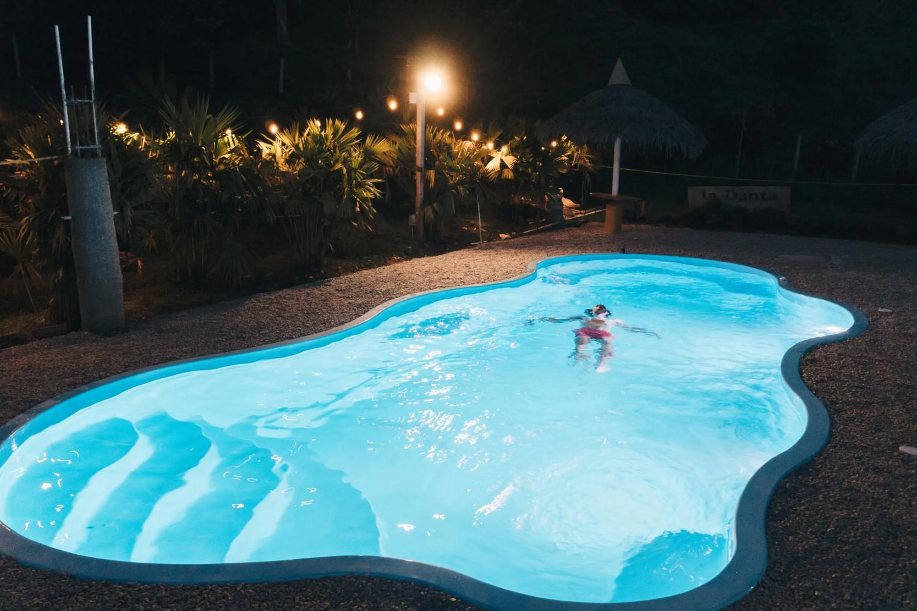 Swimming pool in Makenke Hostel By Los Colores Ecoparque