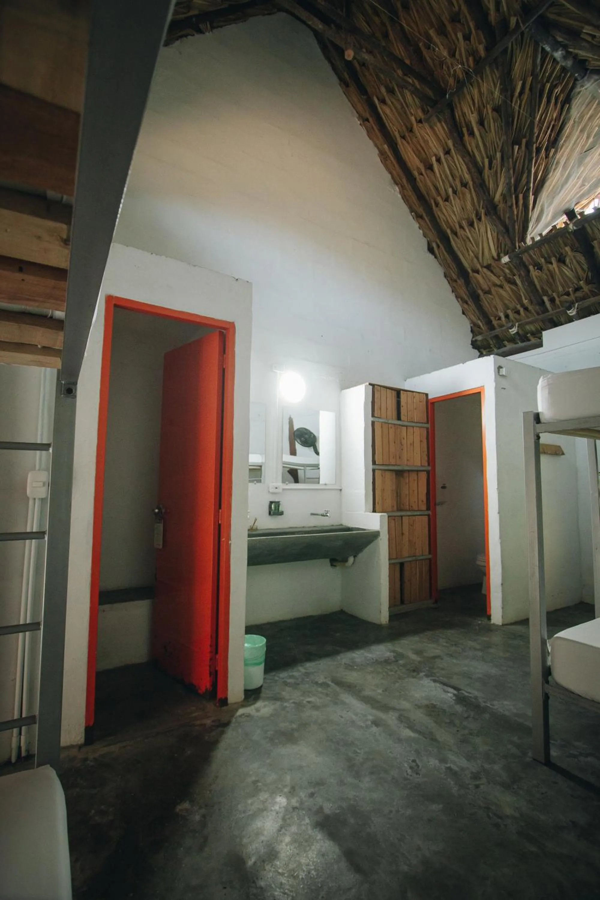 Bathroom, Bed in Makenke Hostel By Los Colores Ecoparque
