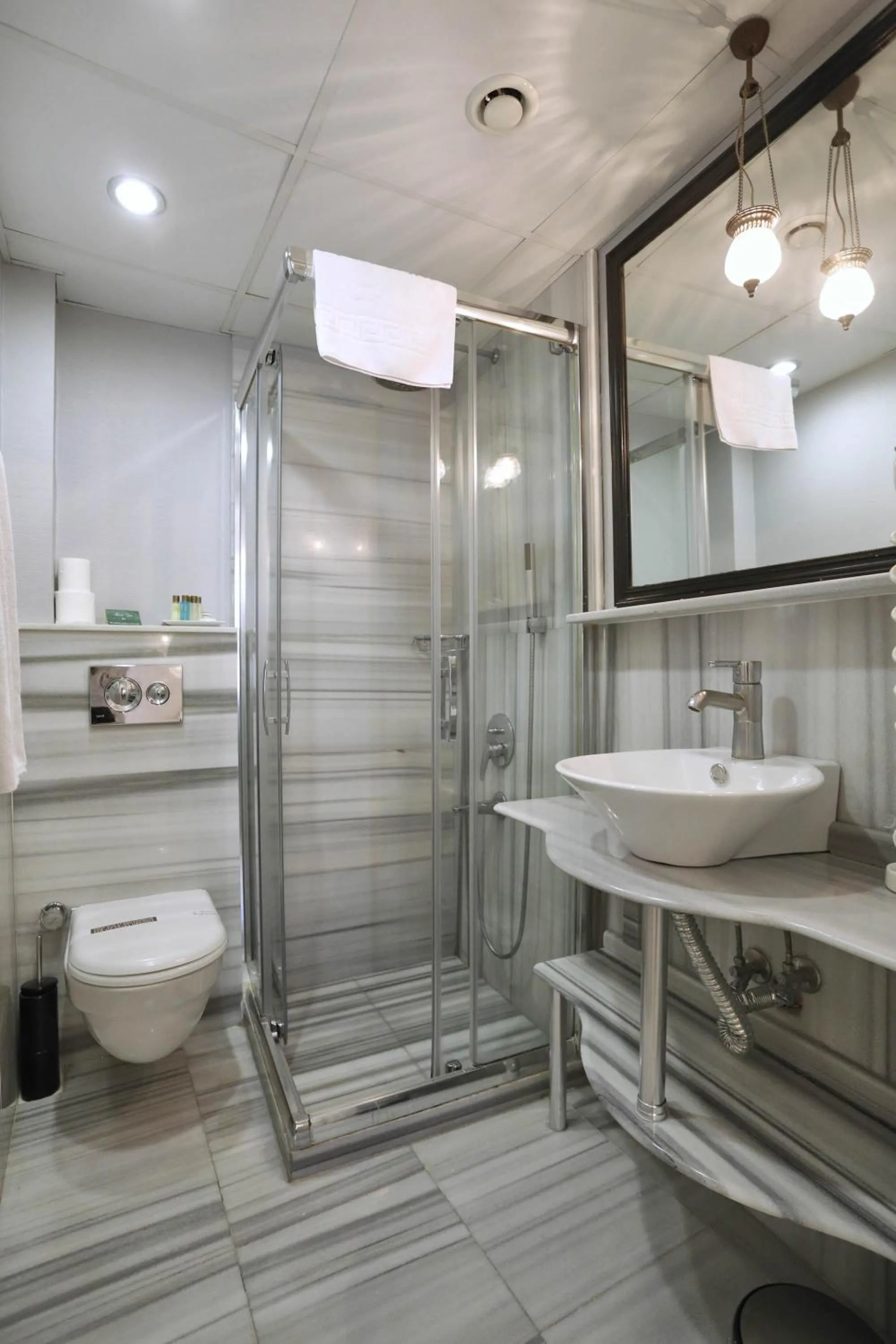 Bathroom in Celal Sultan Hotel Special Class