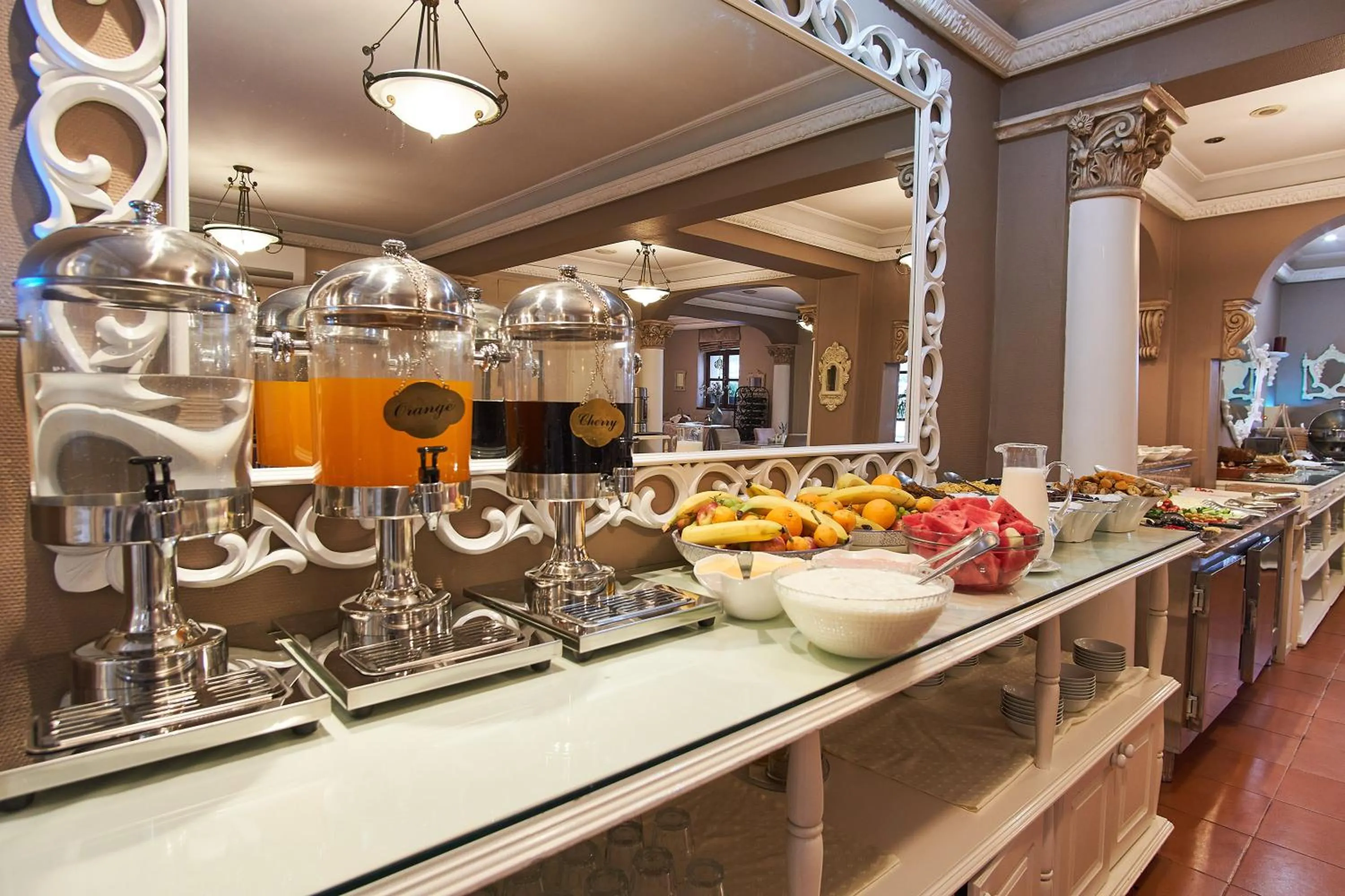 Buffet breakfast in Celal Sultan Hotel Special Class