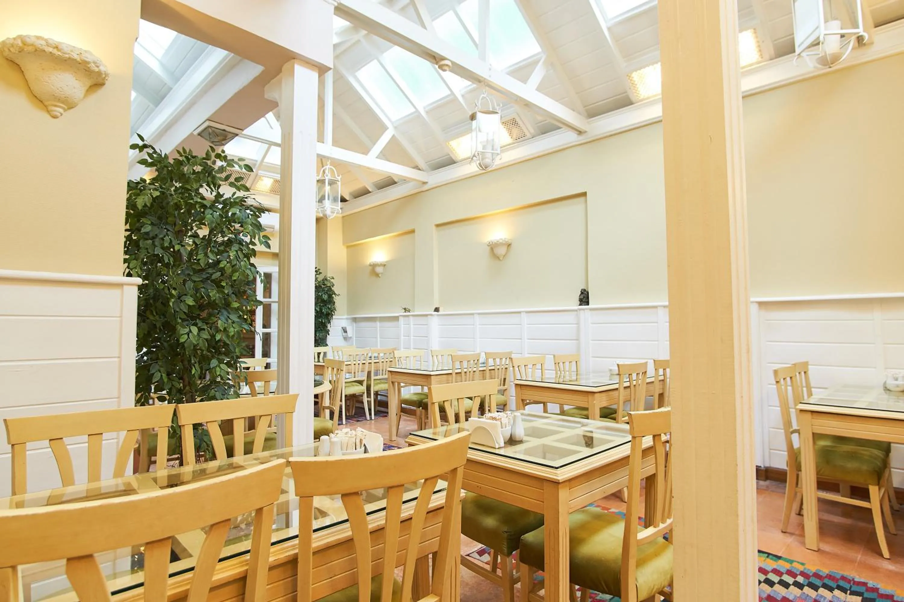 Buffet breakfast in Celal Sultan Hotel Special Class