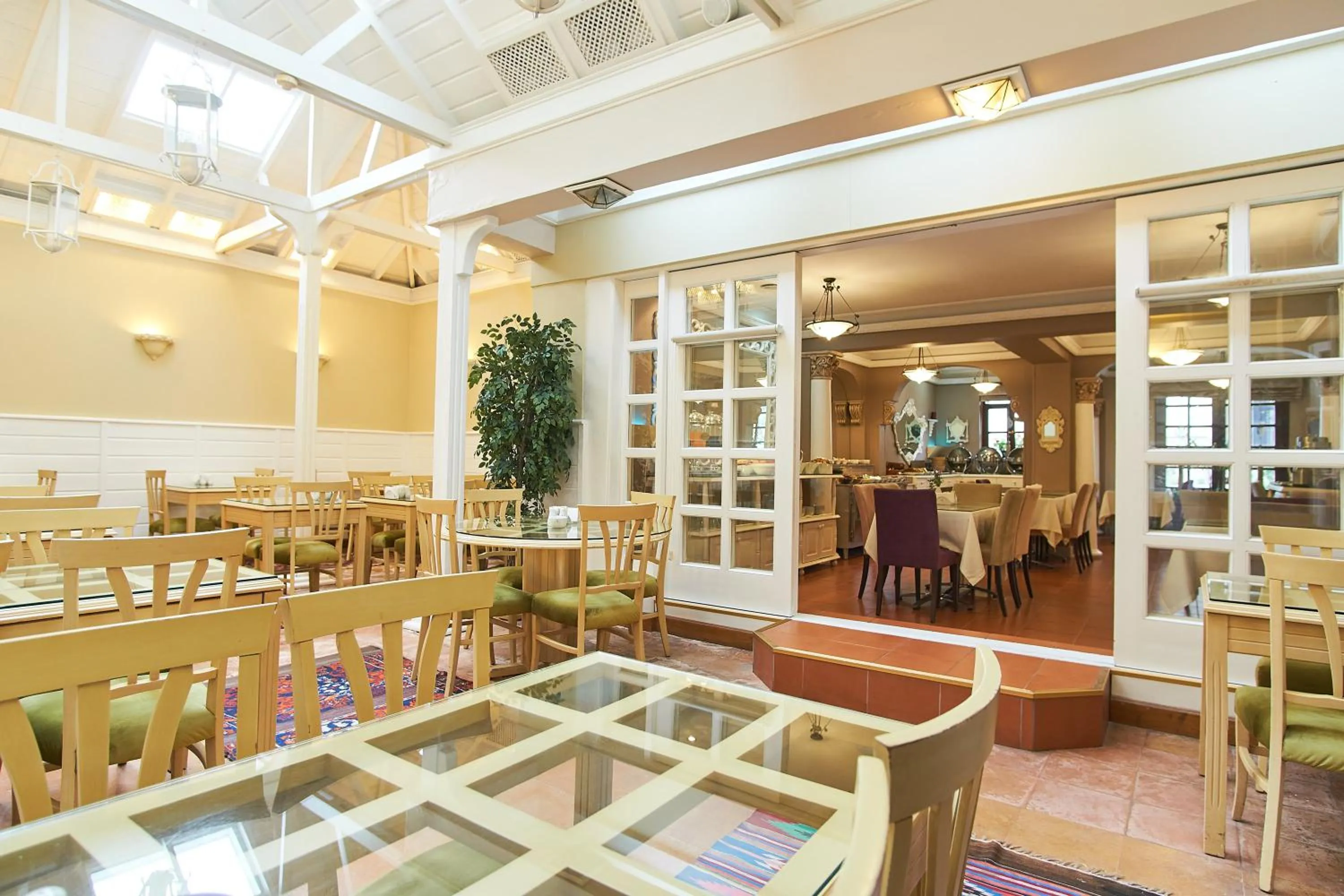 Buffet breakfast in Celal Sultan Hotel Special Class