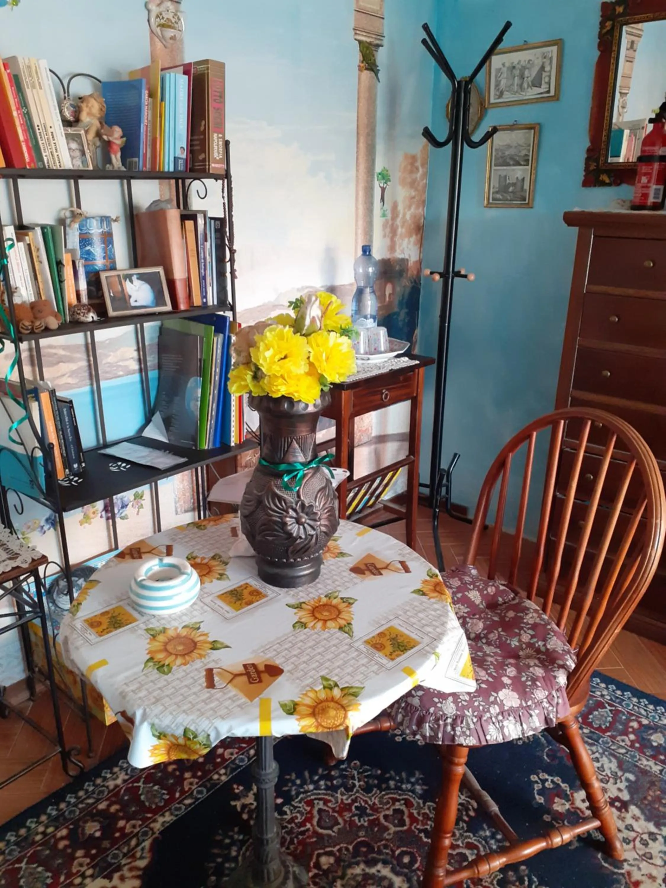 Seating area in Room country-lake