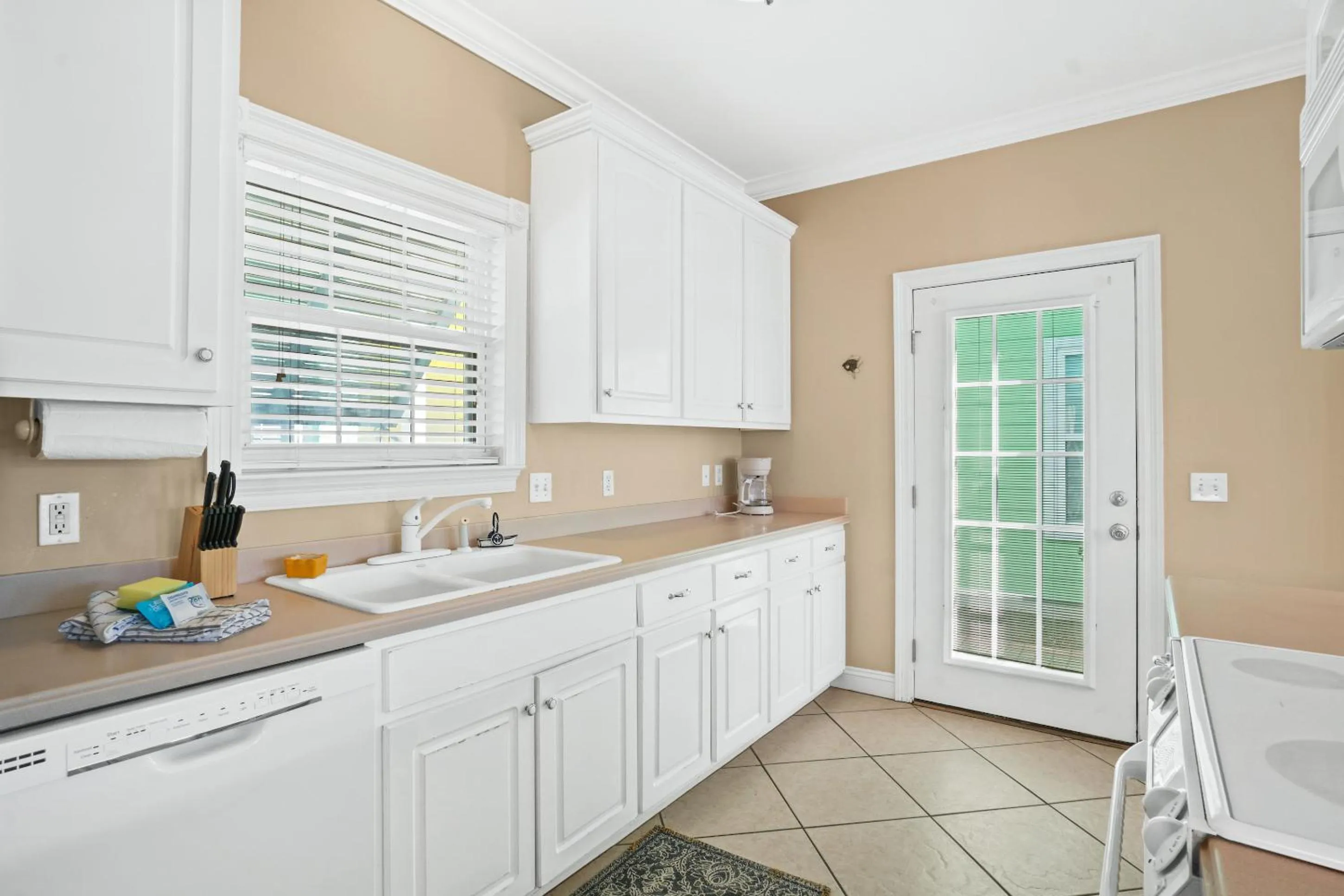 Coffee/tea facilities in Summer Towne by Panhandle Getaways