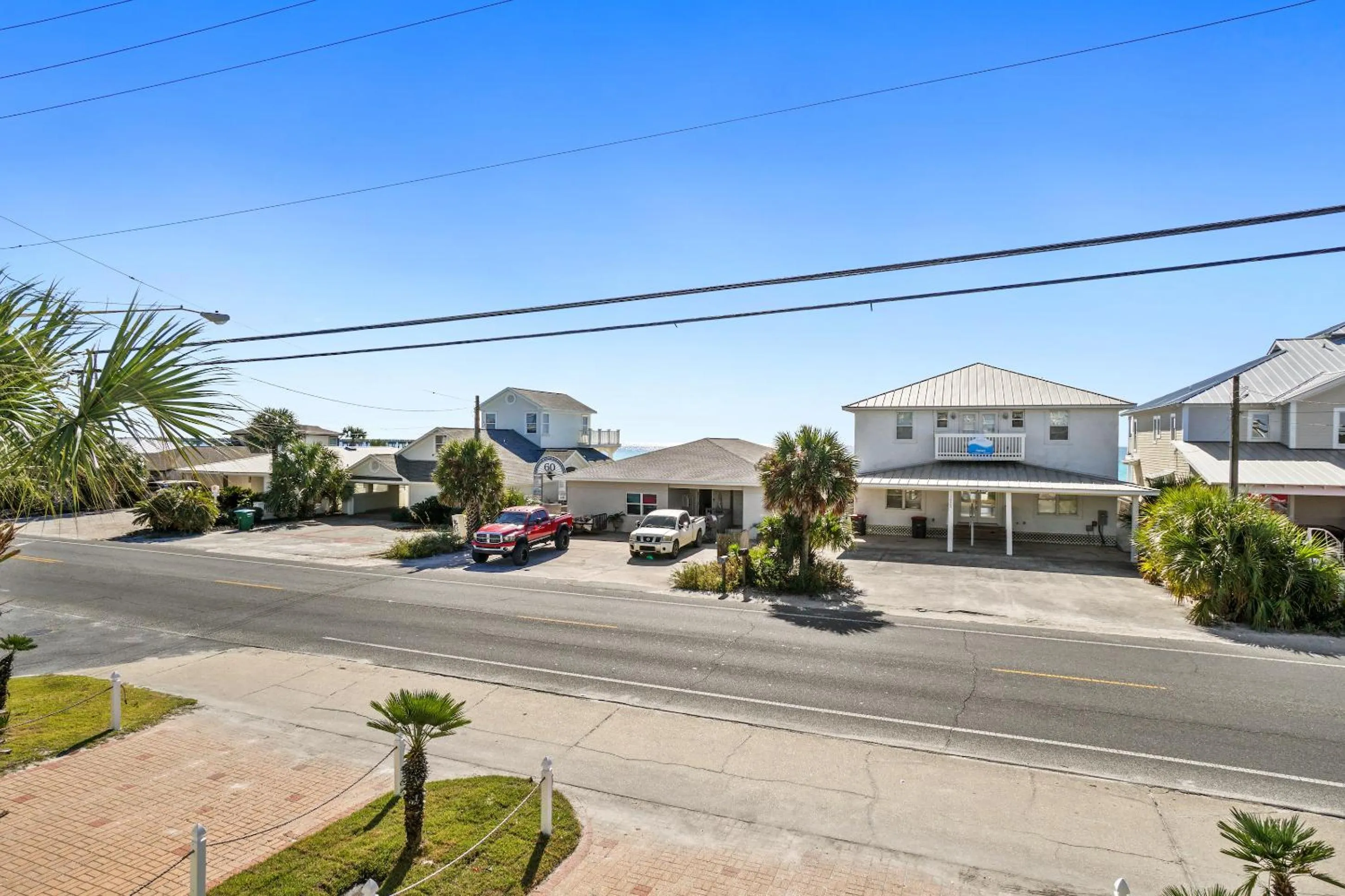 Neighbourhood in Summer Towne by Panhandle Getaways