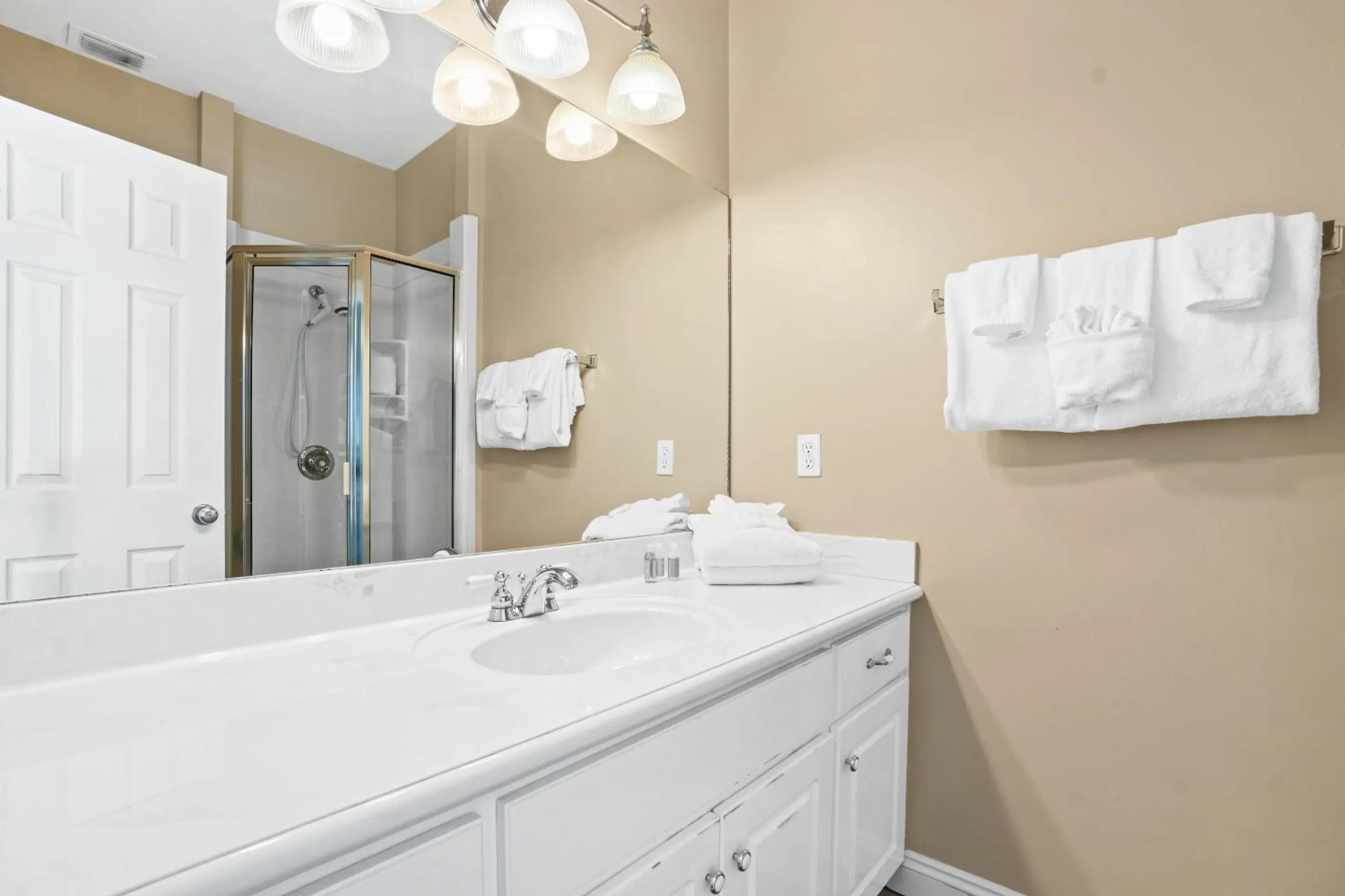 Shower in Summer Towne by Panhandle Getaways