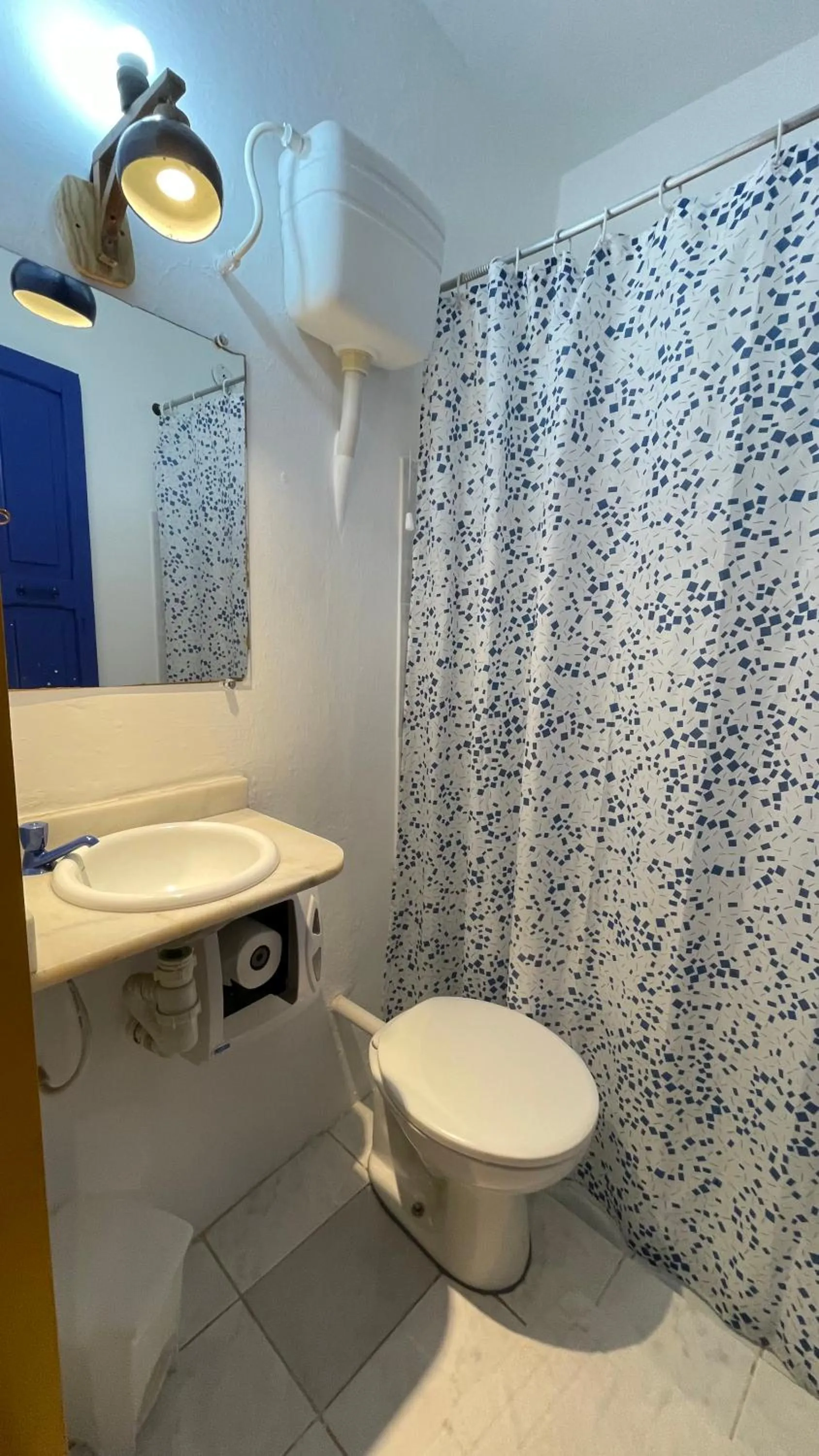 Bathroom in Café e Prosa Centro Histórico