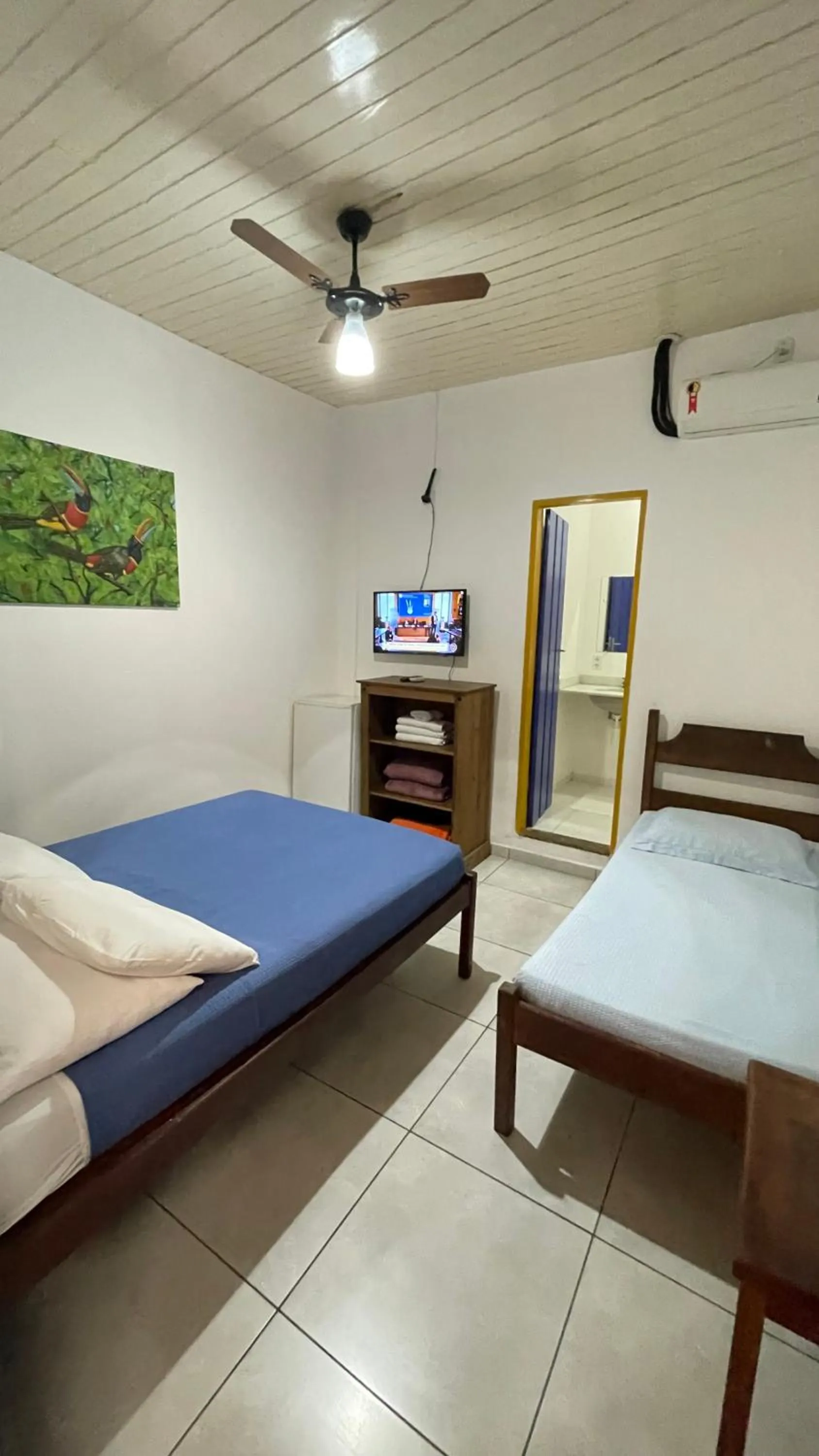 Photo of the whole room, Bed in Café e Prosa Centro Histórico