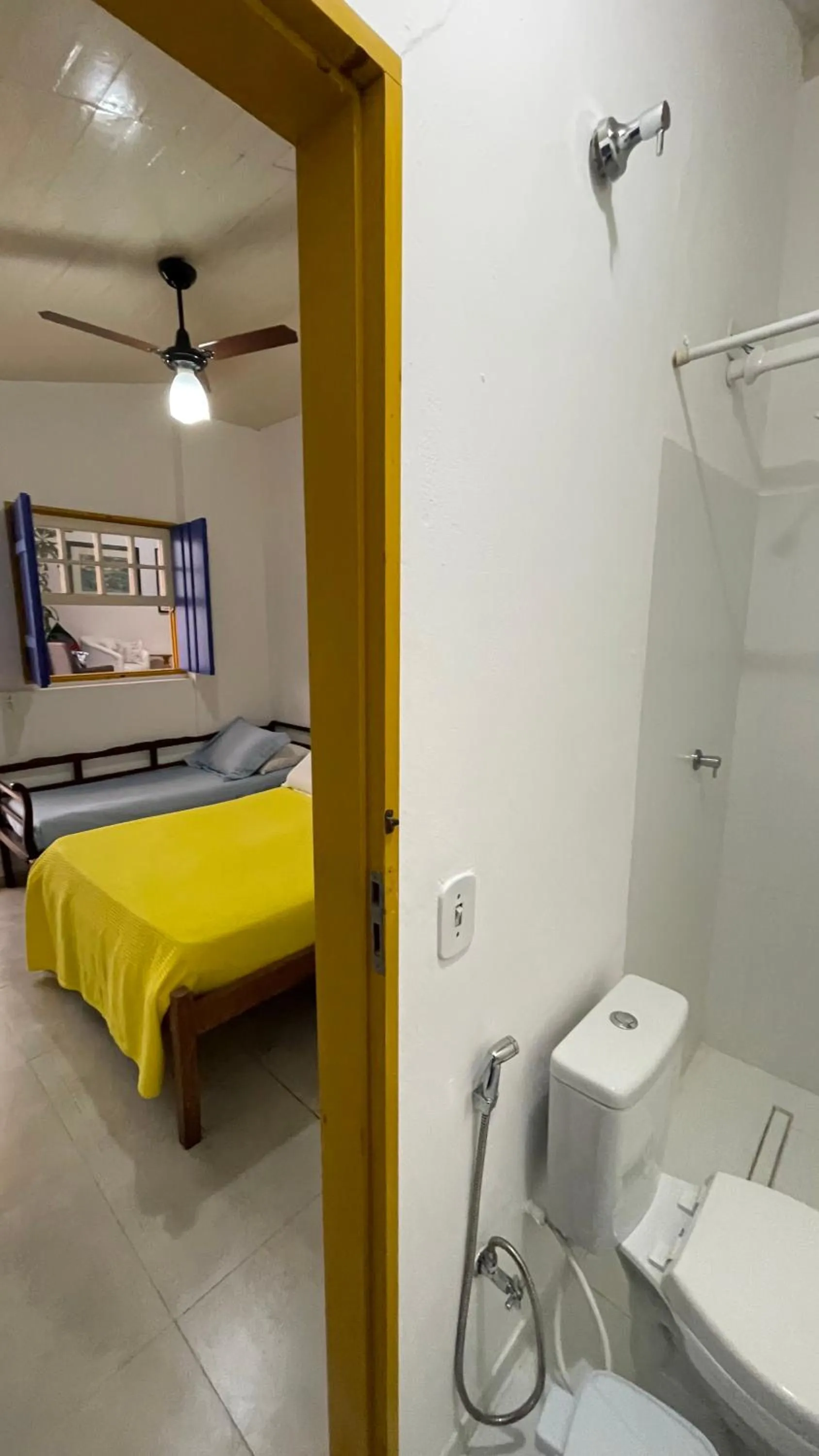 Photo of the whole room, Bed in Café e Prosa Centro Histórico