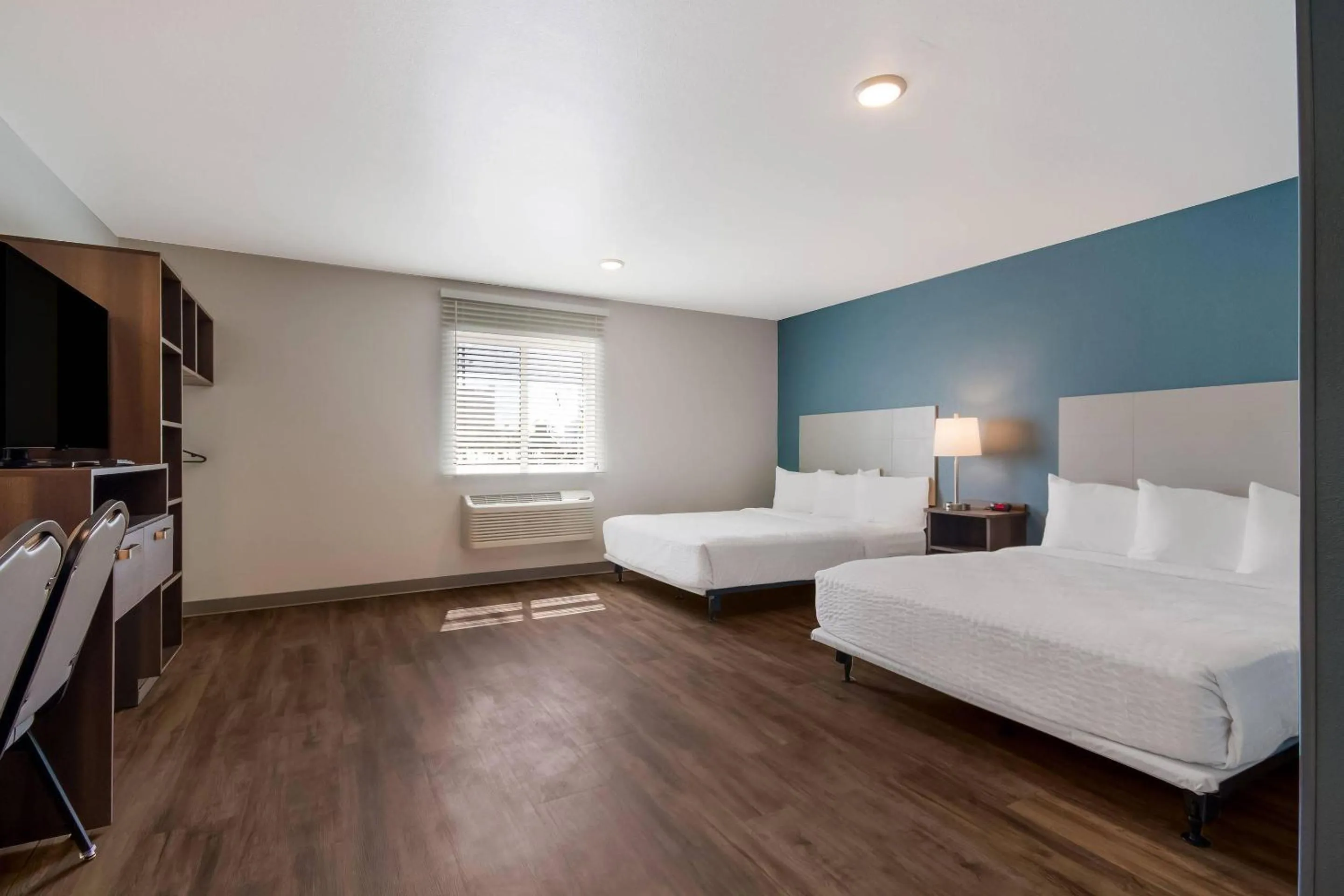 Bedroom, Bed in WoodSpring Suites Panama City Beach