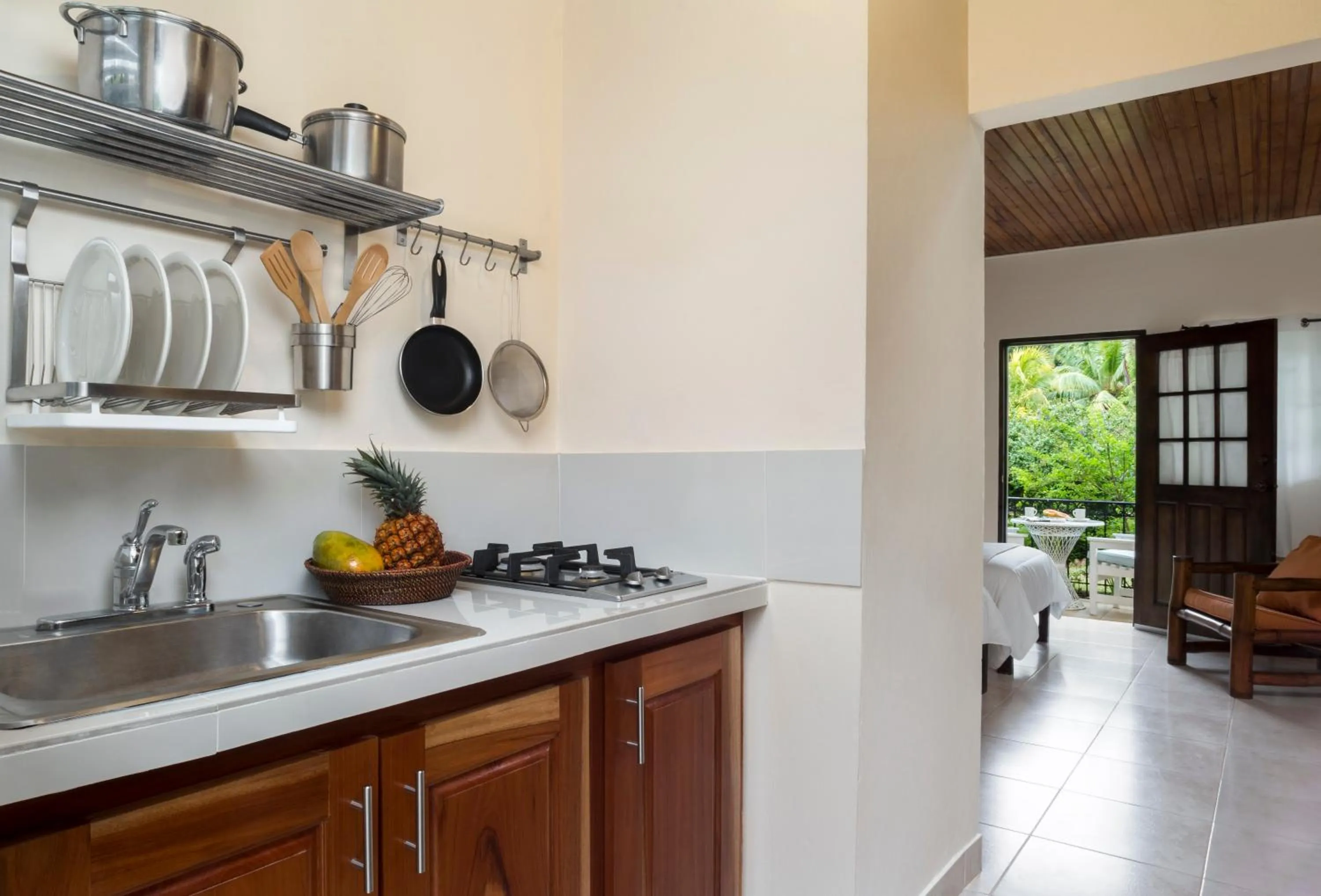 Kitchen or kitchenette in White Sands Negril