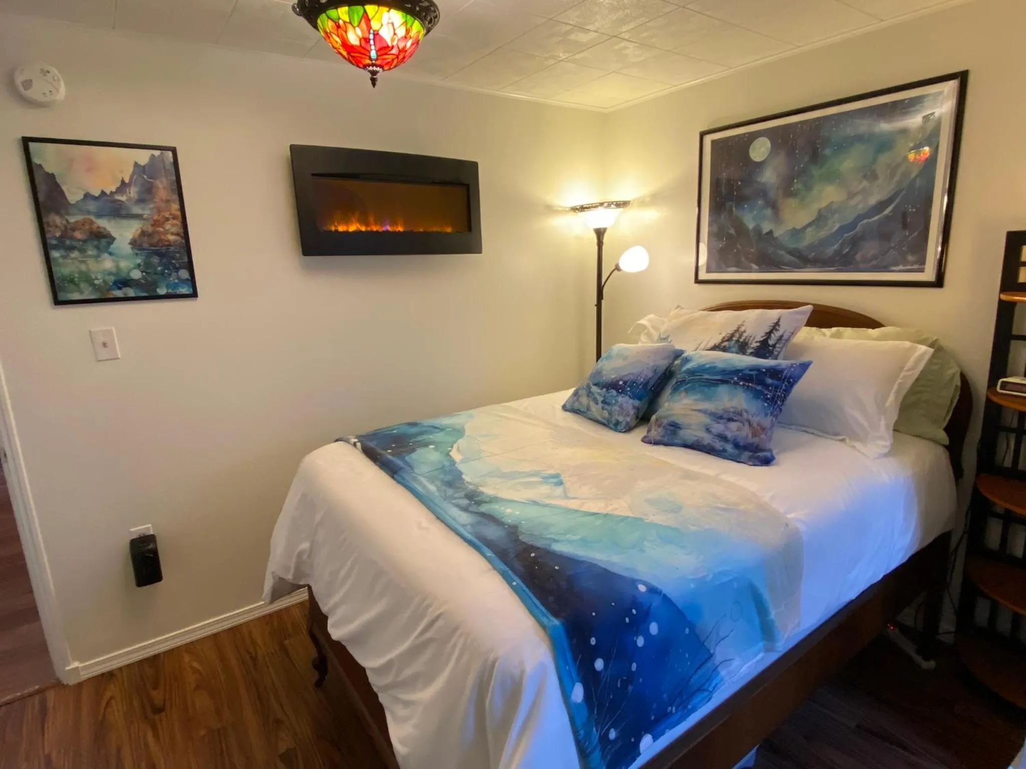 Bed in Arctic Paradise B&B