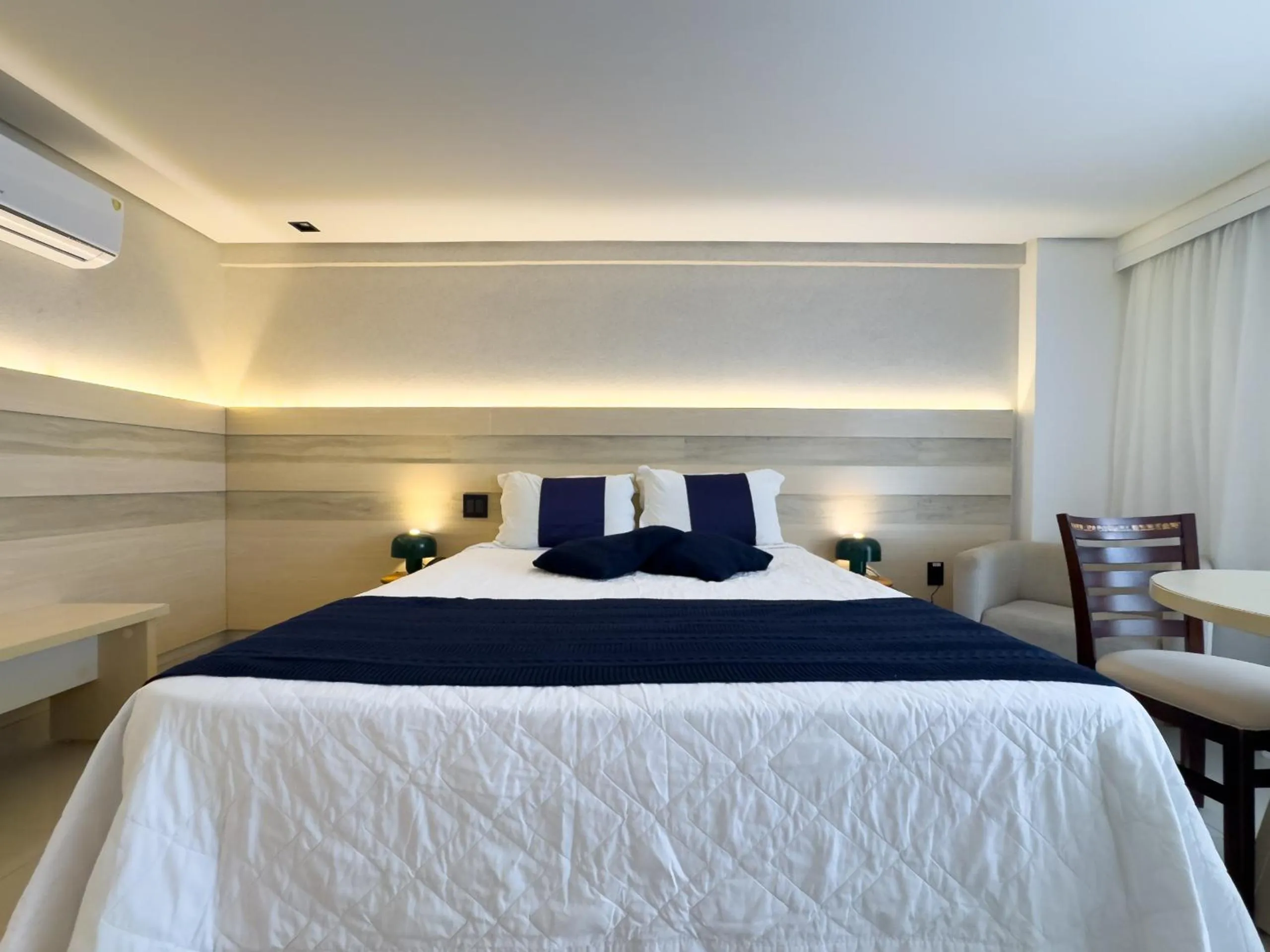 Photo of the whole room, Bed in Laguna Praia Hotel