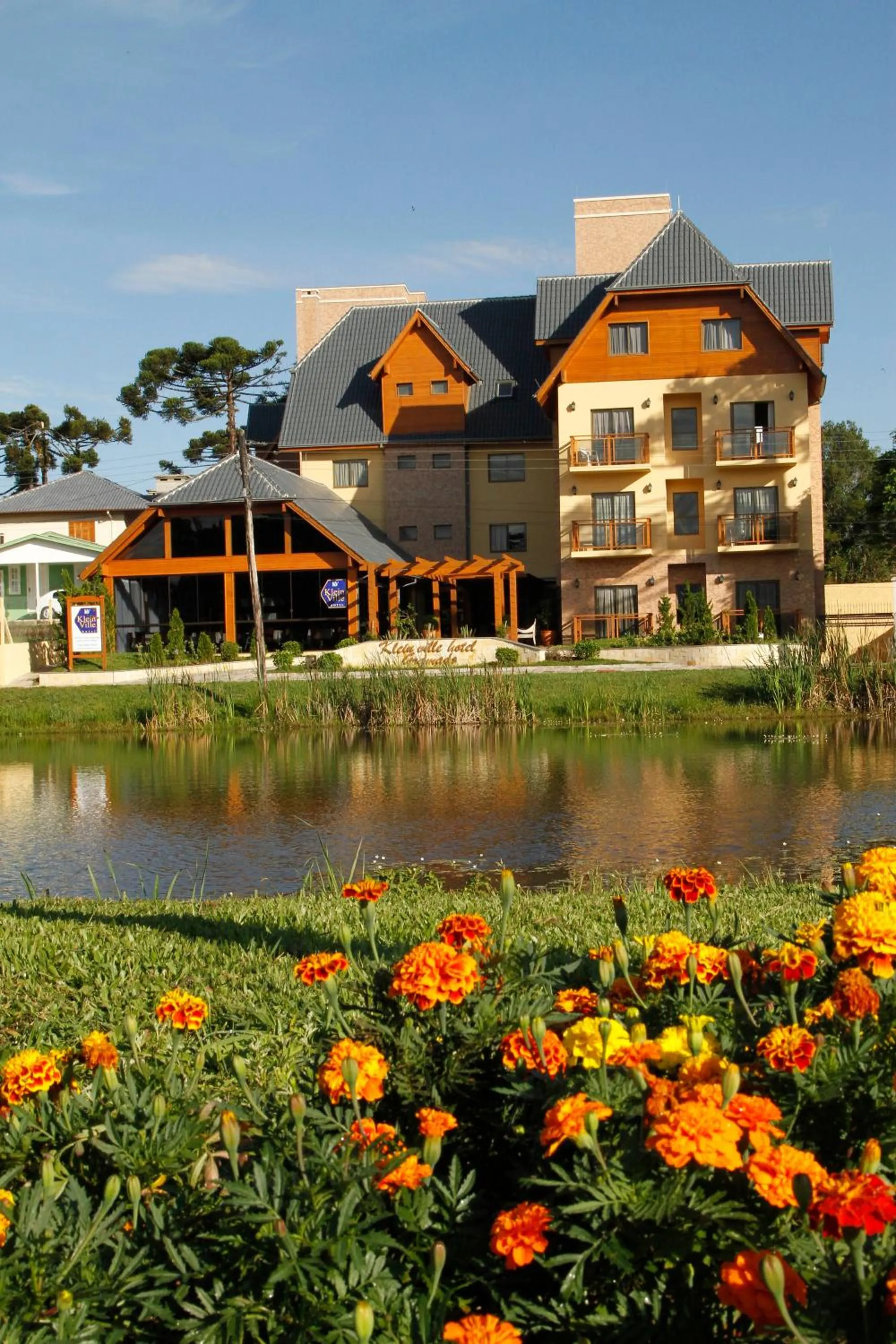 Facade/entrance in Sky Ville Hotel Gramado