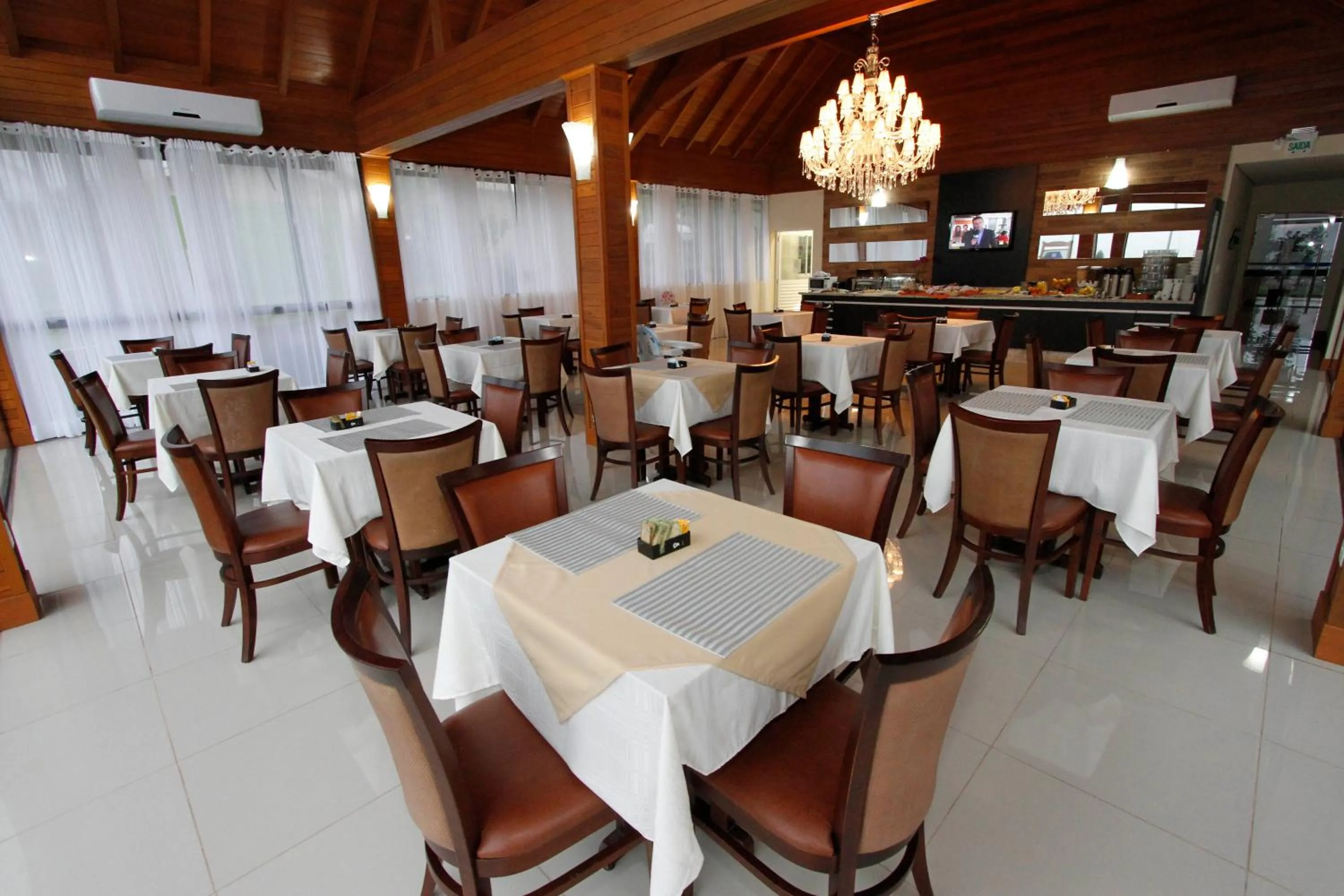 Restaurant/places to eat in Sky Ville Hotel Gramado