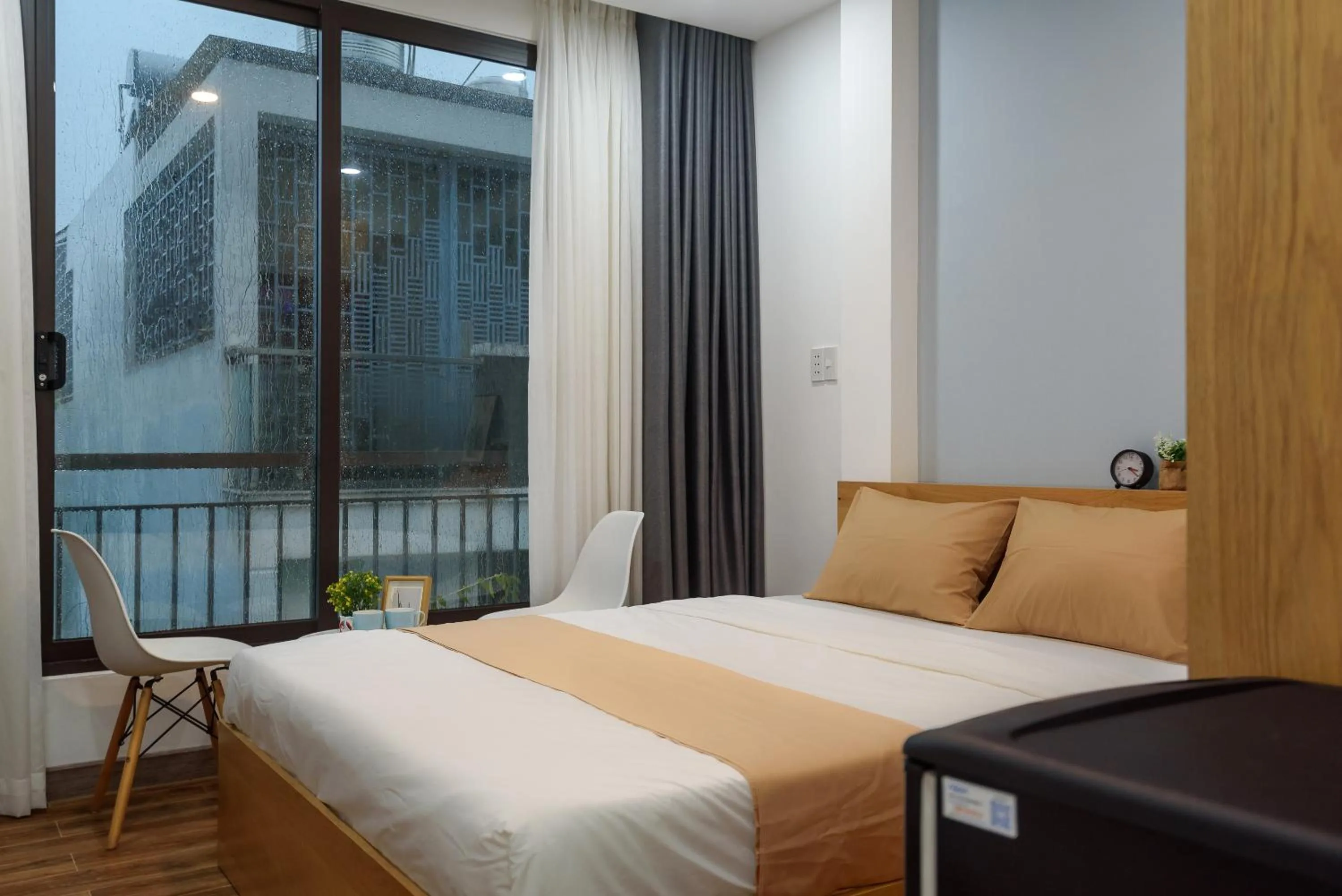 Photo of the whole room, Bed in Cozrum Homes - Graceful Corner