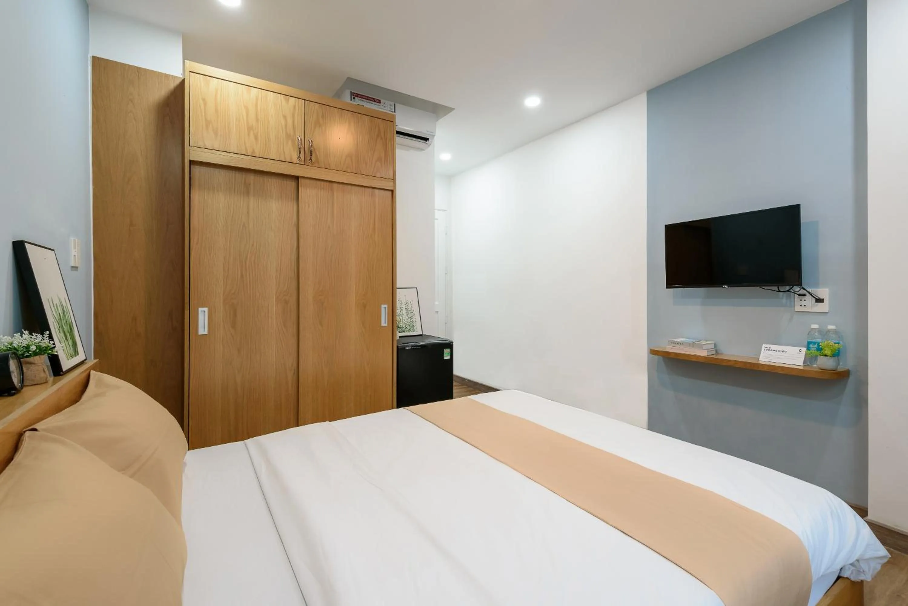 Bedroom, Bed in Cozrum Homes - Graceful Corner