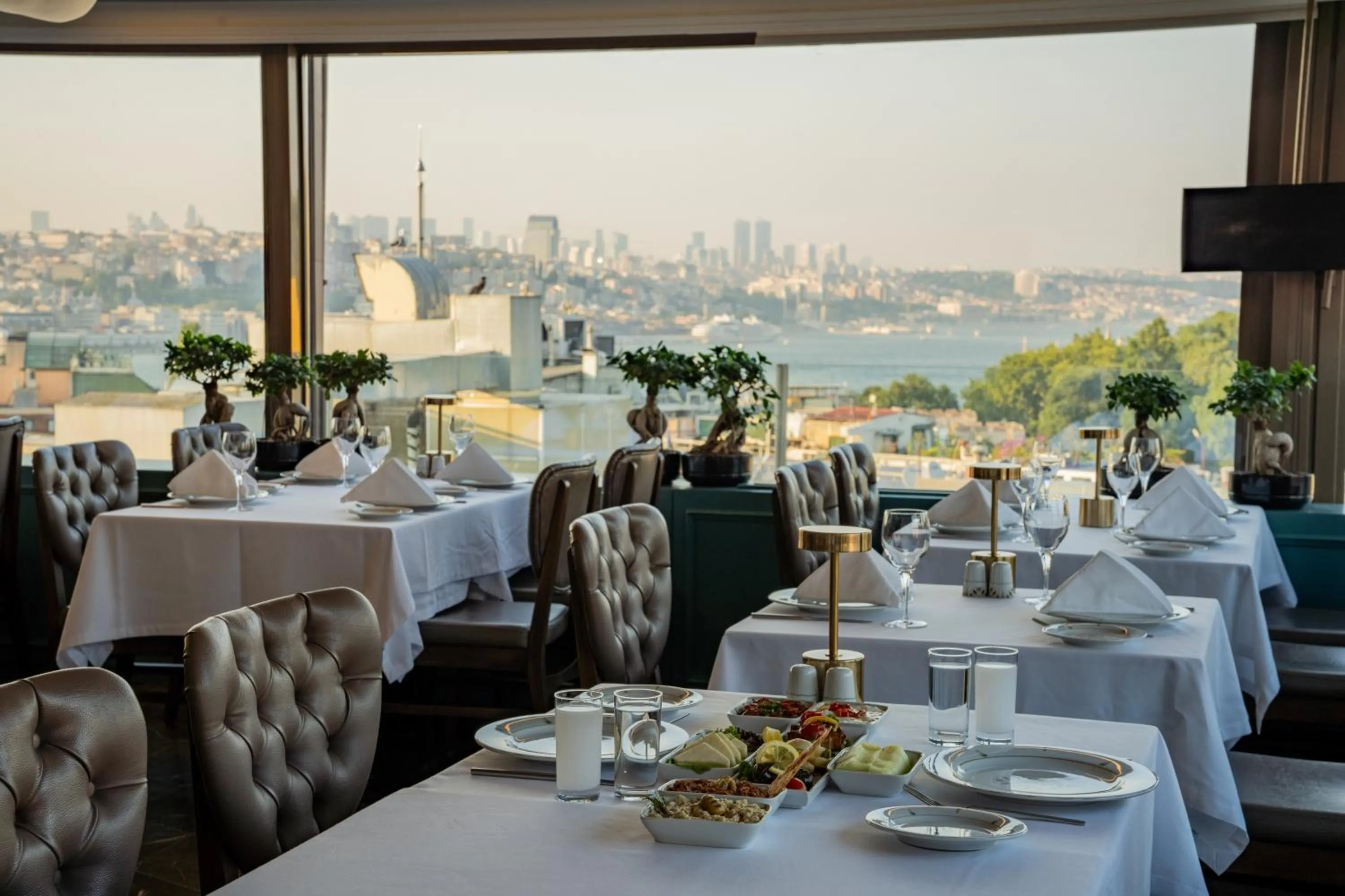 Restaurant/places to eat in Romance Istanbul Hotel Boutique Class
