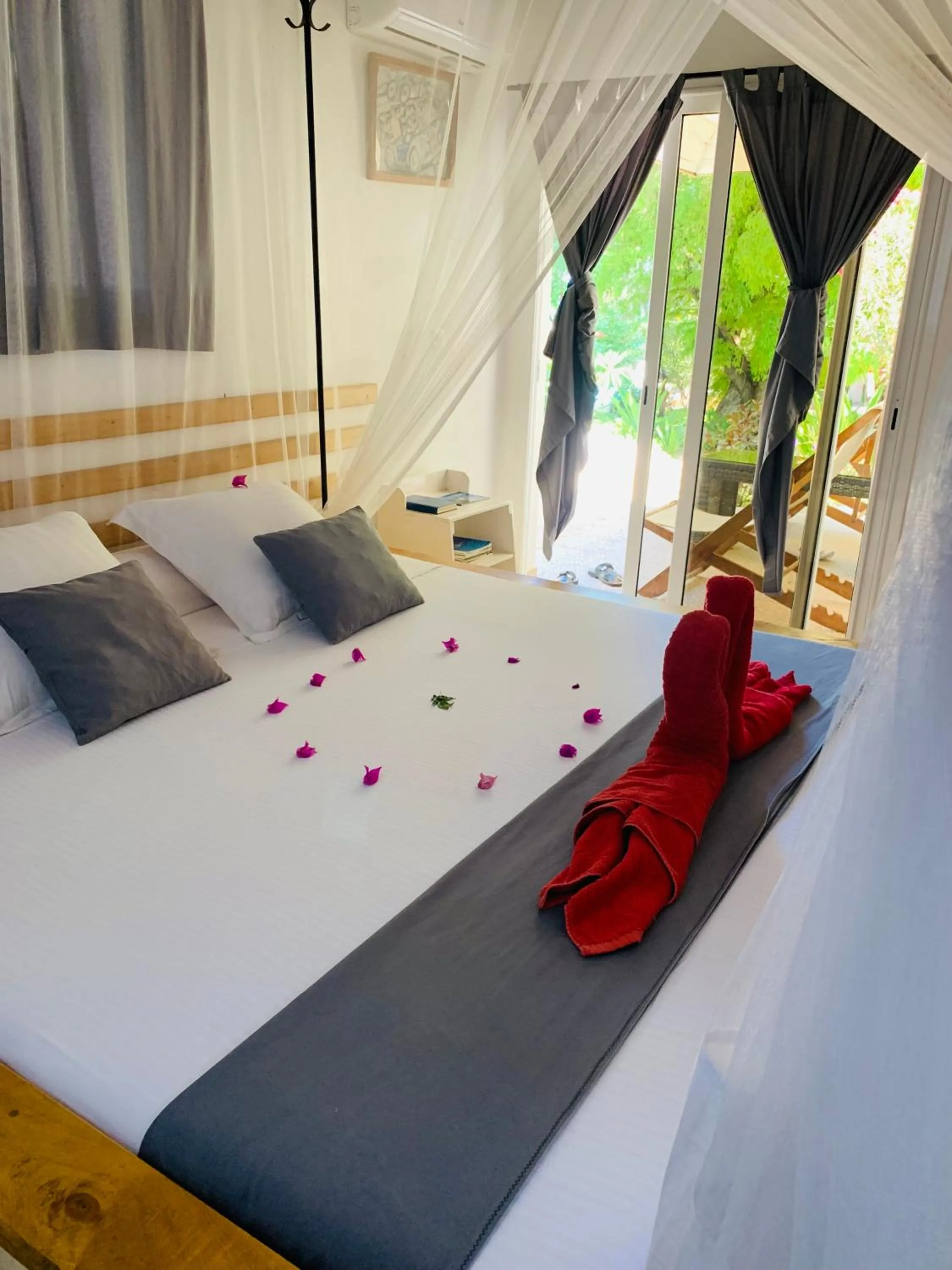 Bed in Ifaty Beach Club Resort